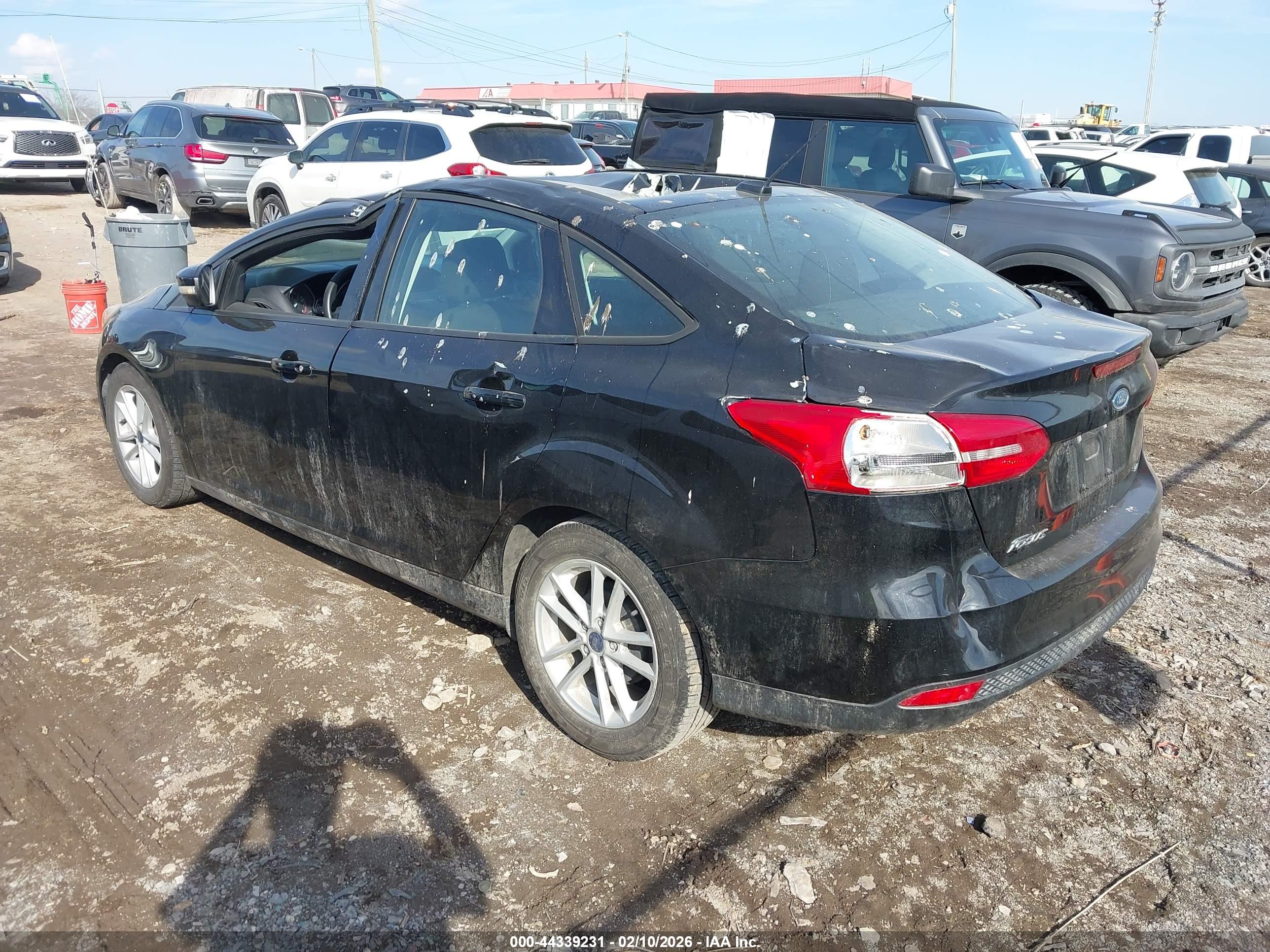 FORD FOCUS image 3
