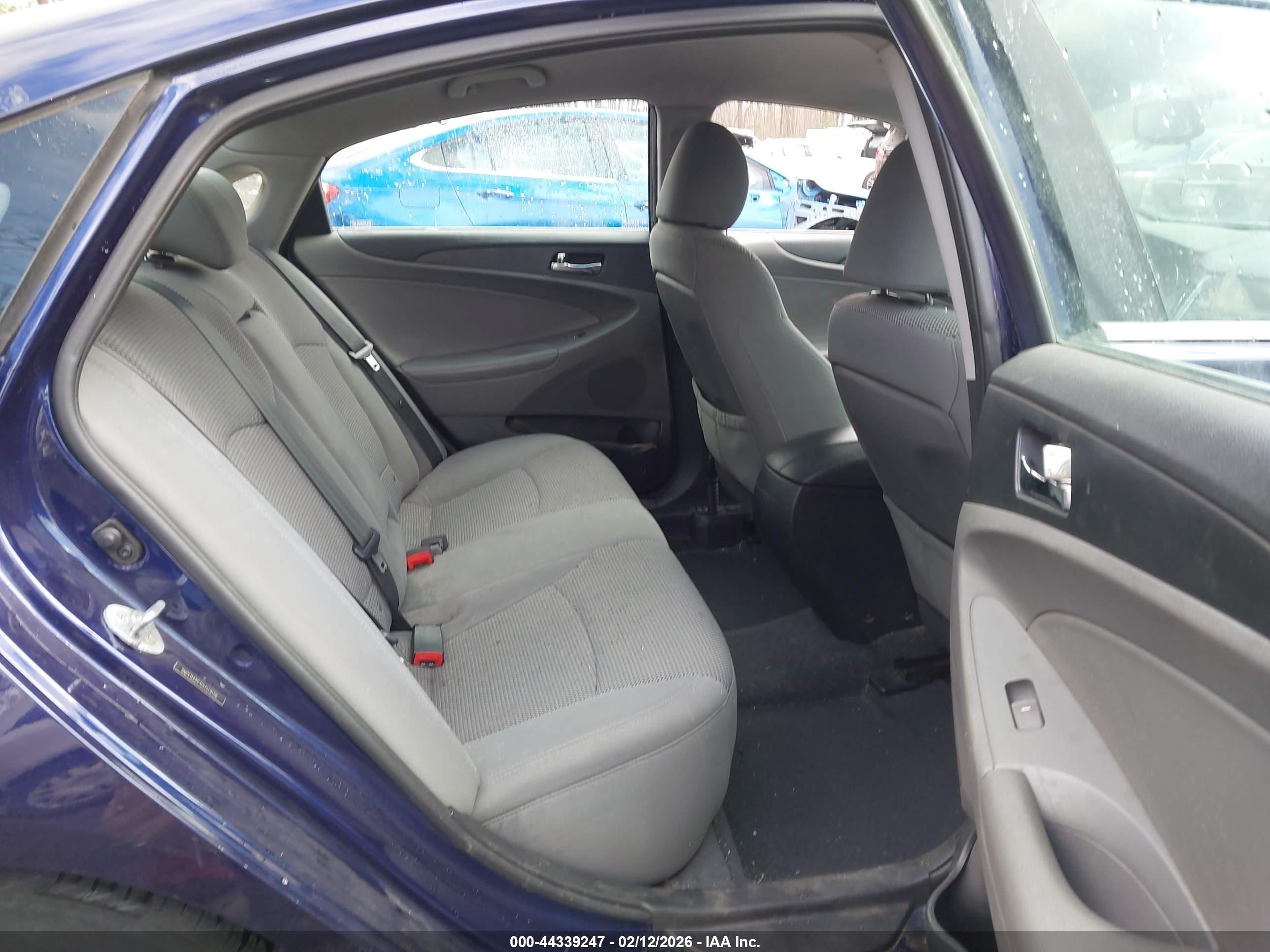 HYUNDAI SONATA image 8