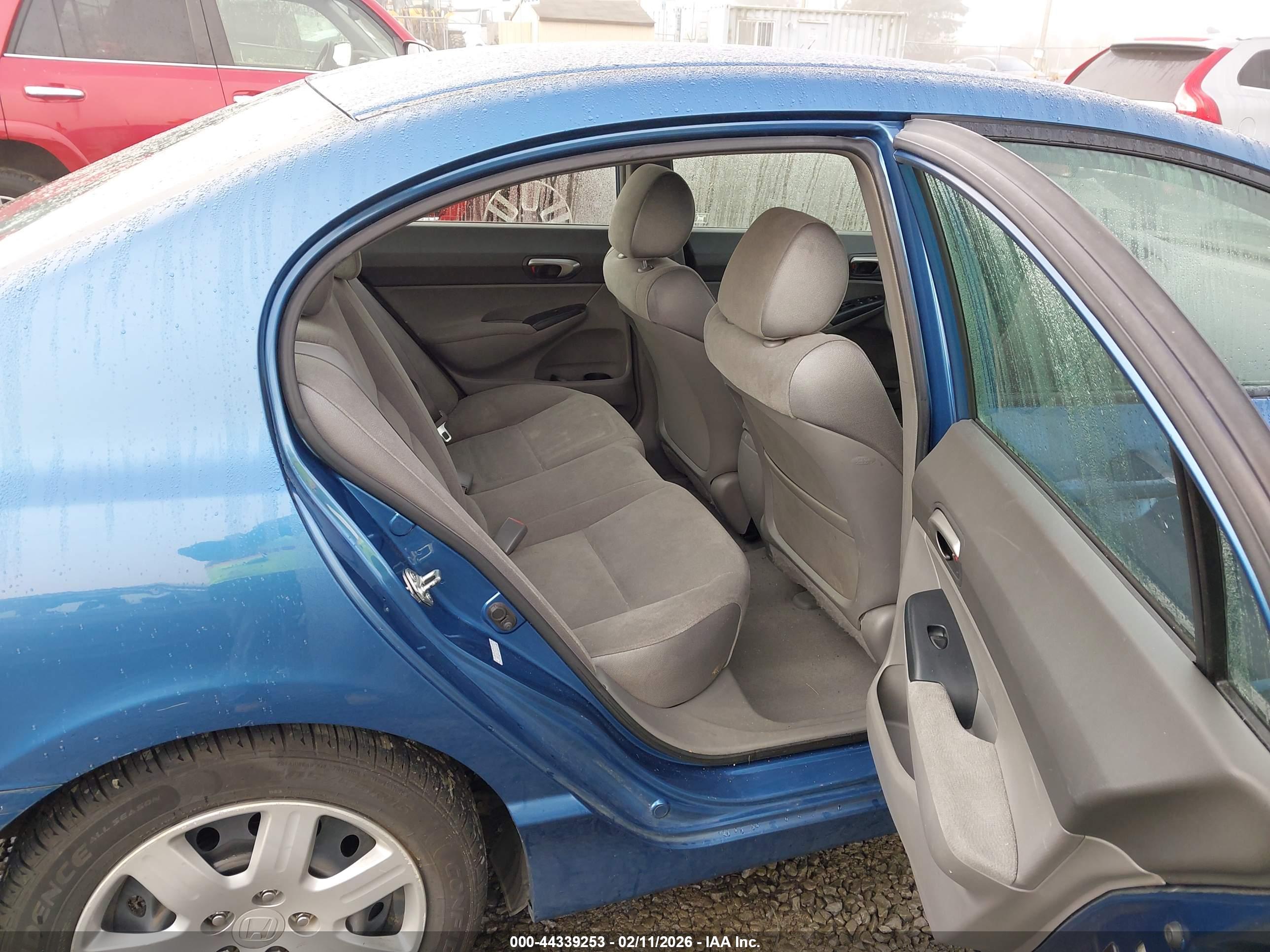 HONDA CIVIC image 8