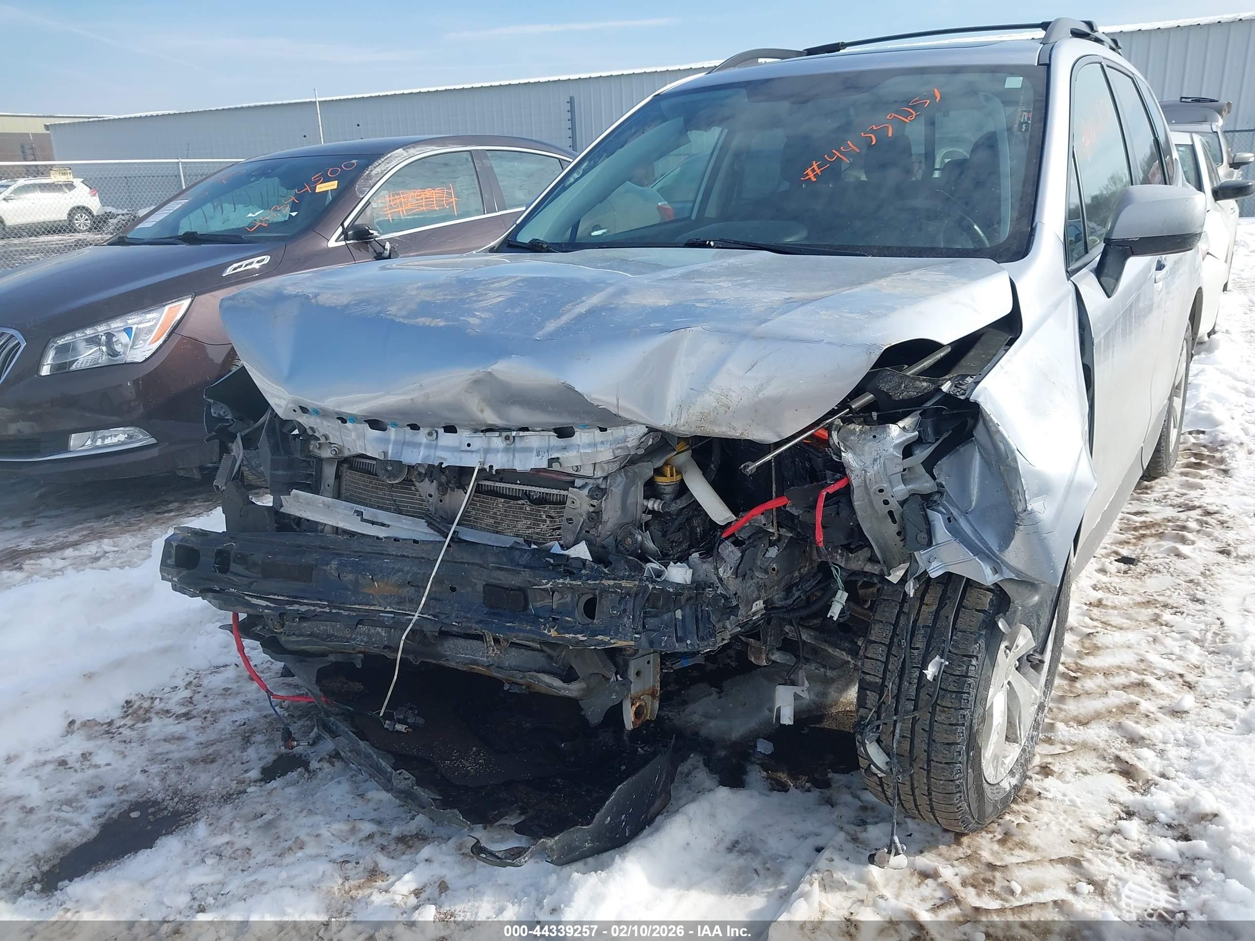 SUBARU FORESTER image 6