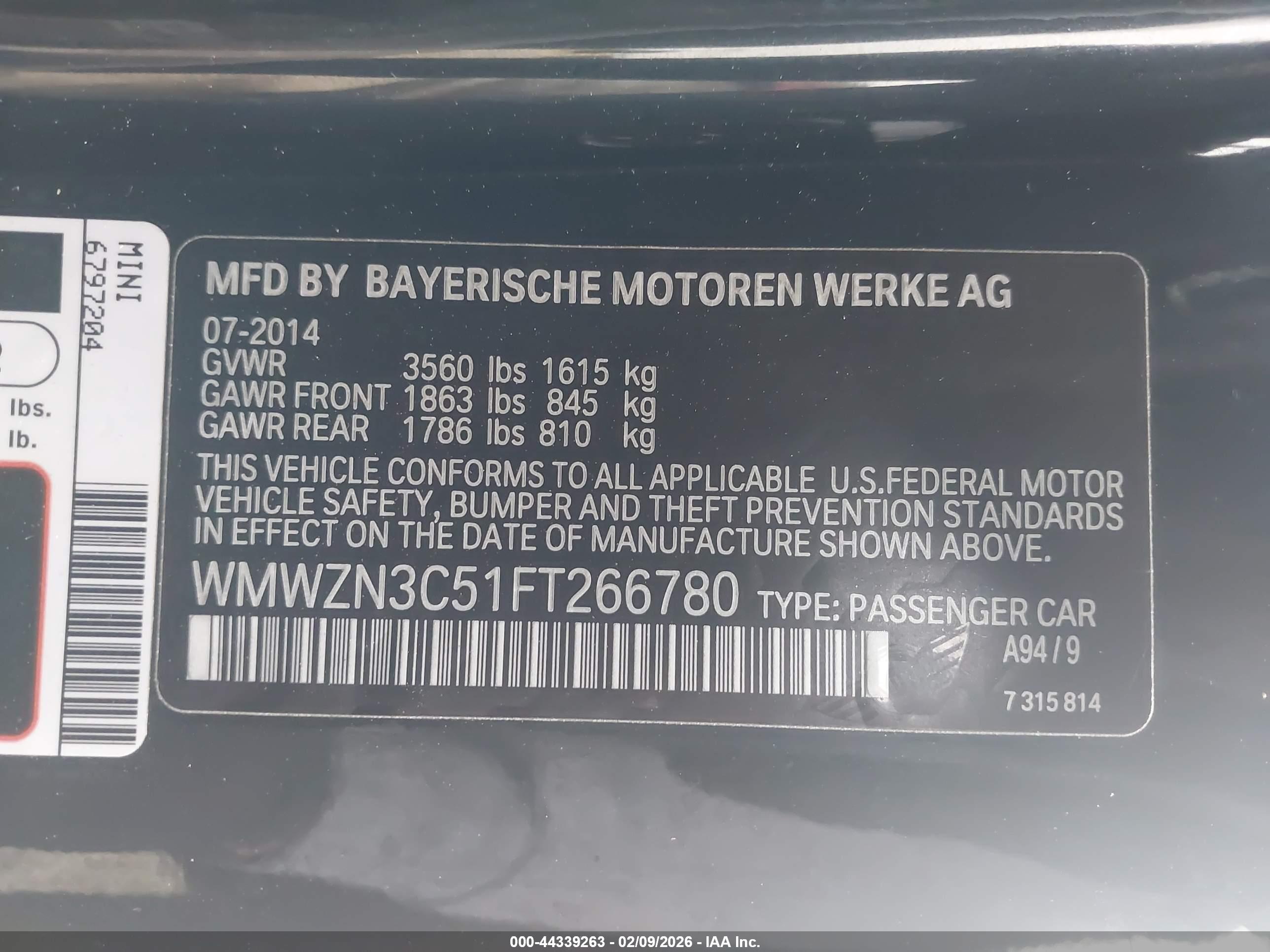 MINI CONVERTIBLE image 9