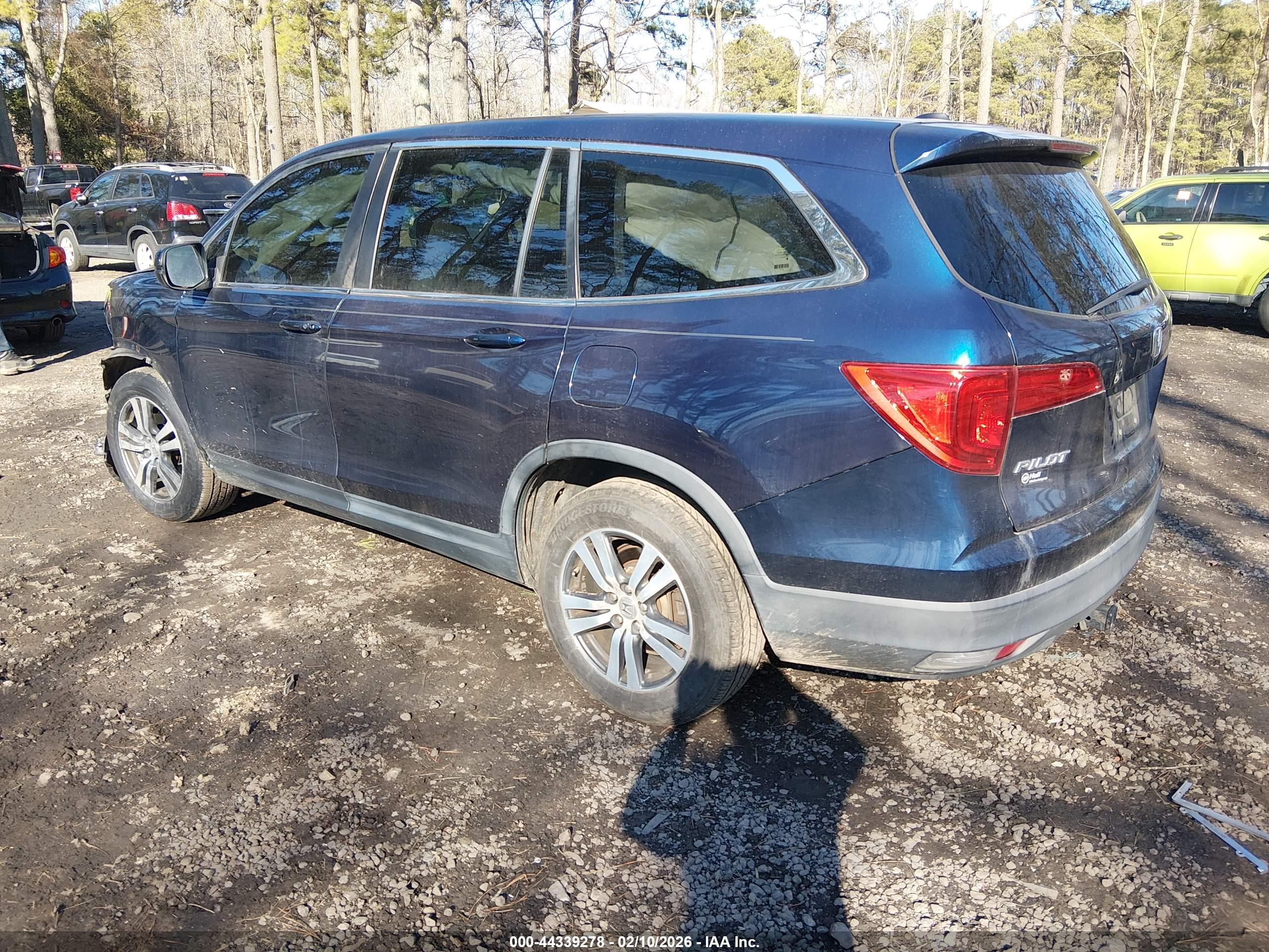 HONDA PILOT image 3