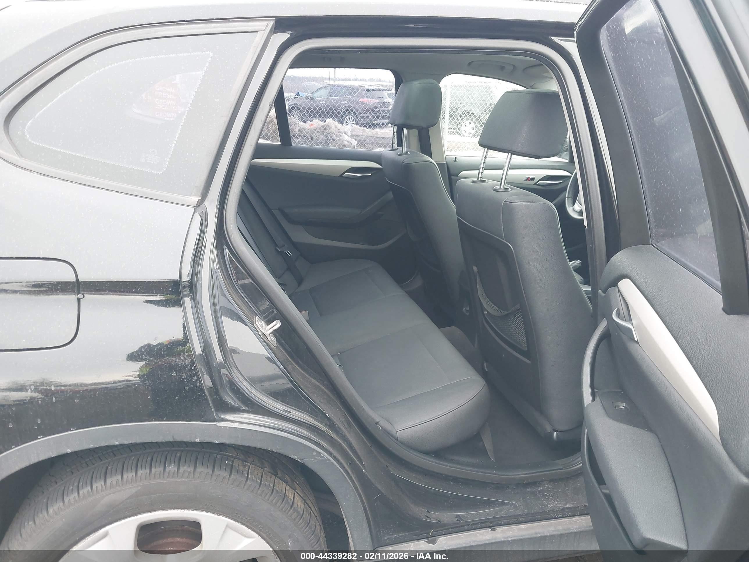 BMW X1 image 8