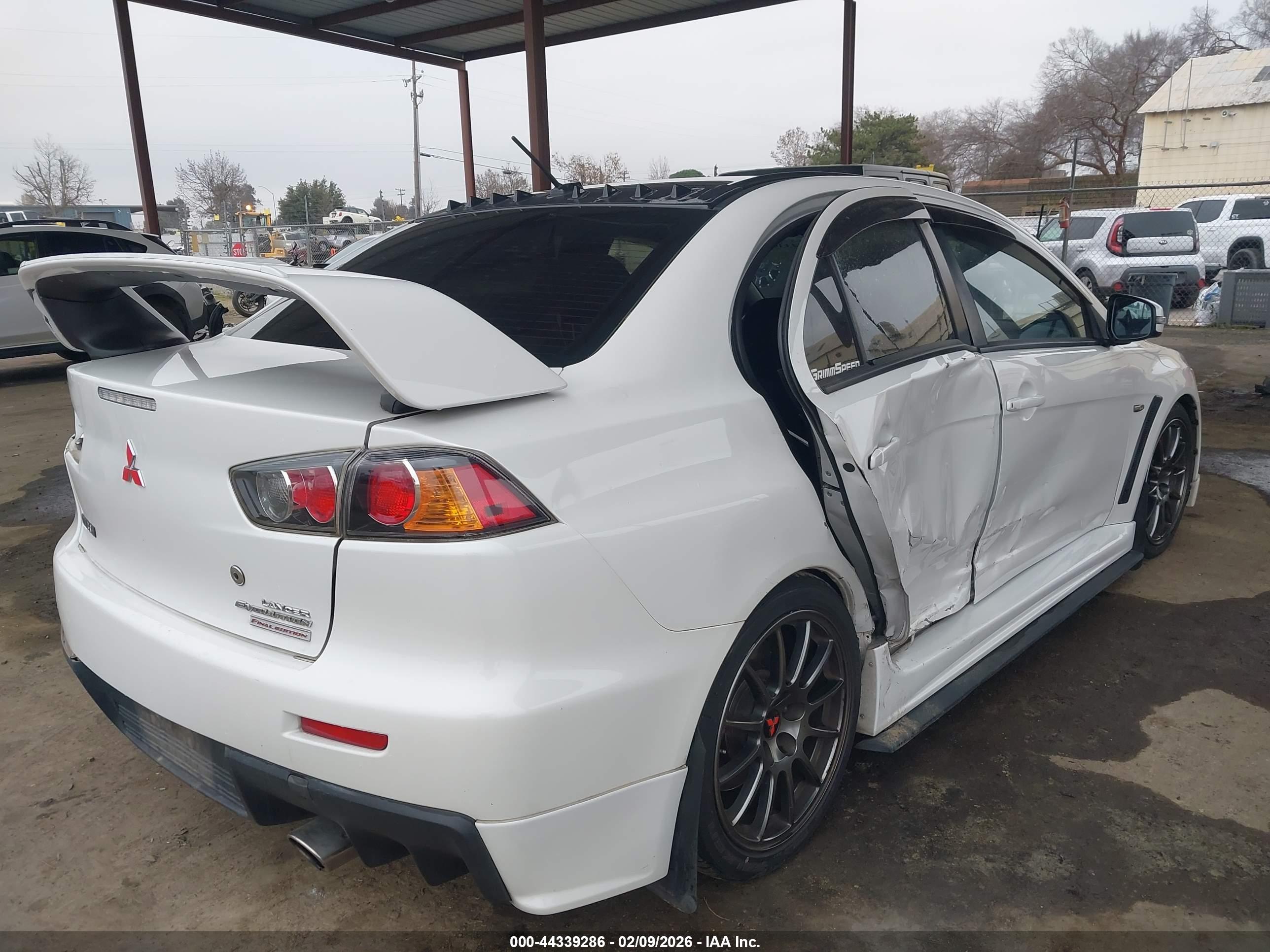 MITSUBISHI LANCER image 4