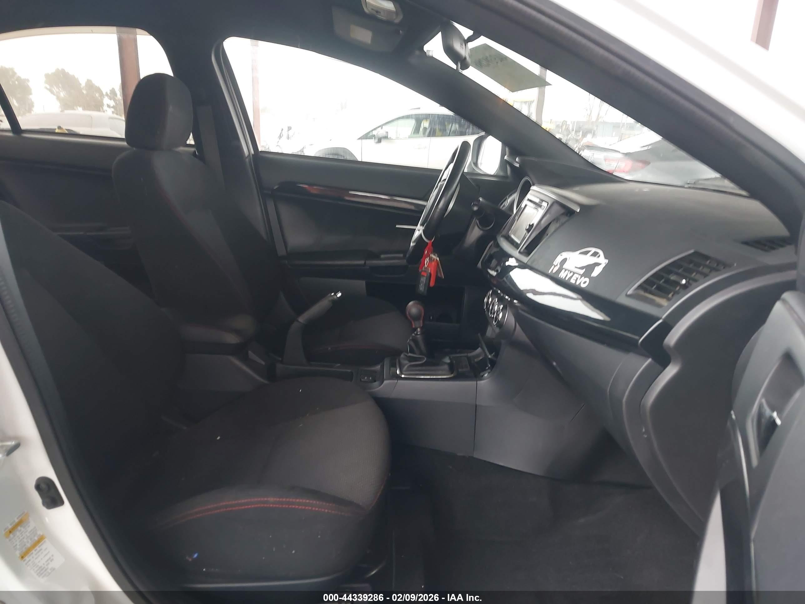 MITSUBISHI LANCER image 5
