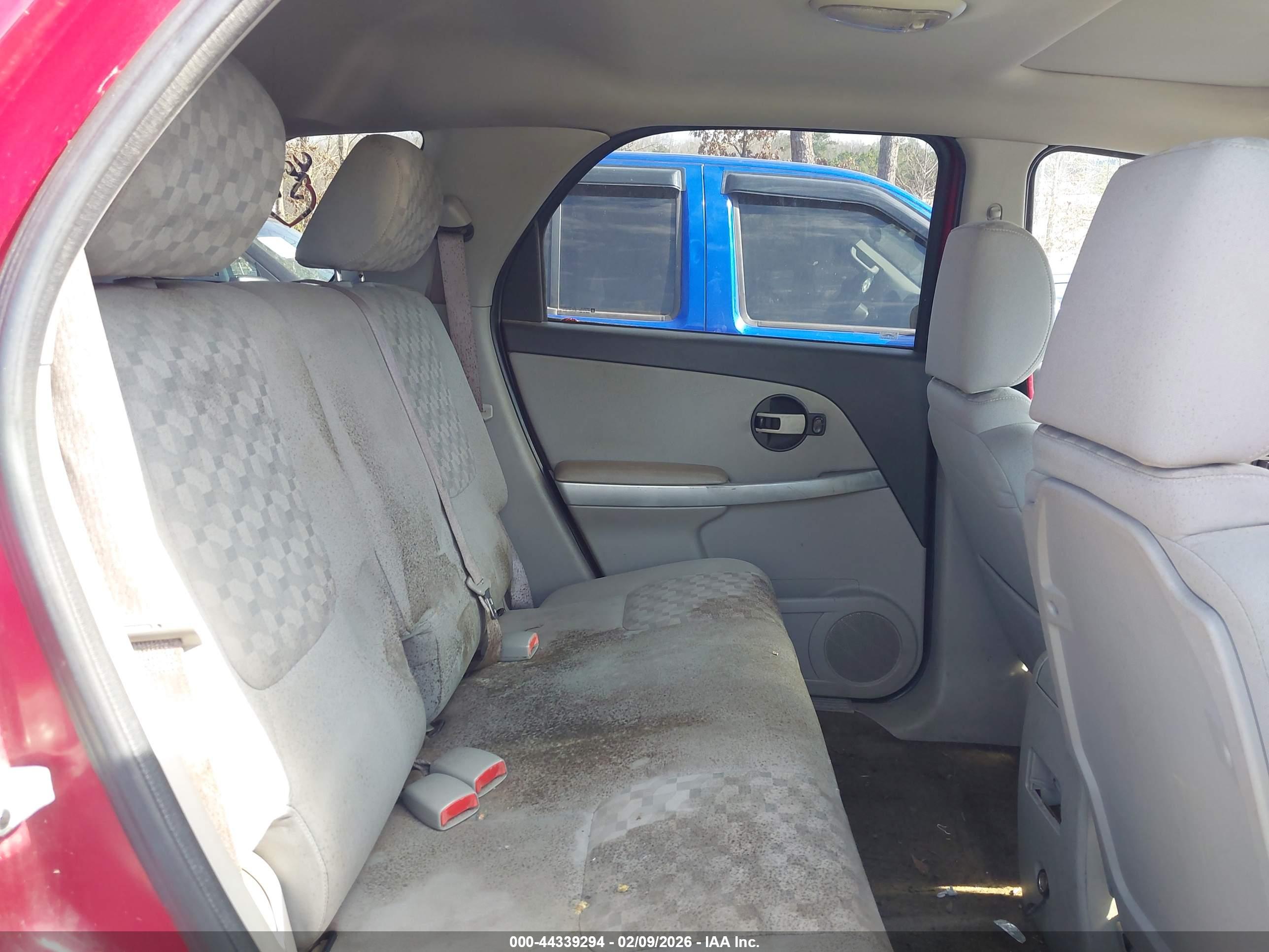 CHEVROLET EQUINOX image 8