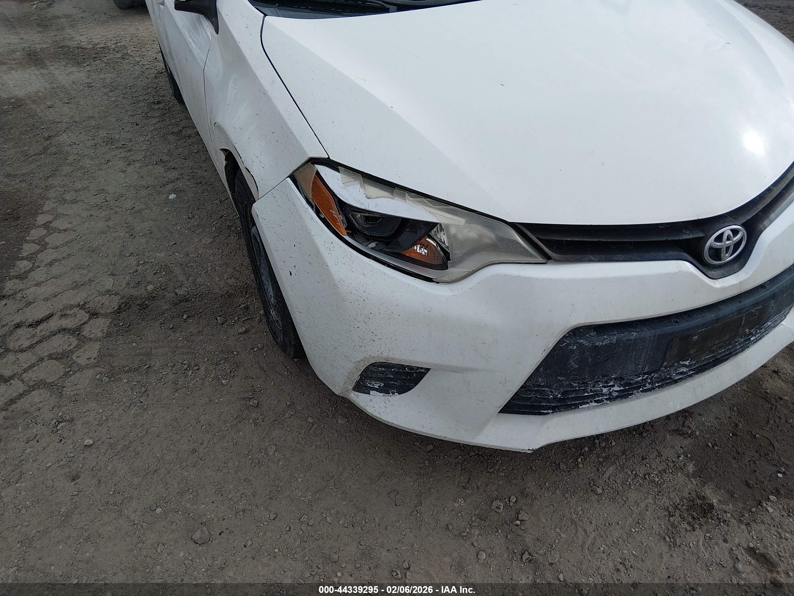 TOYOTA COROLLA image 6