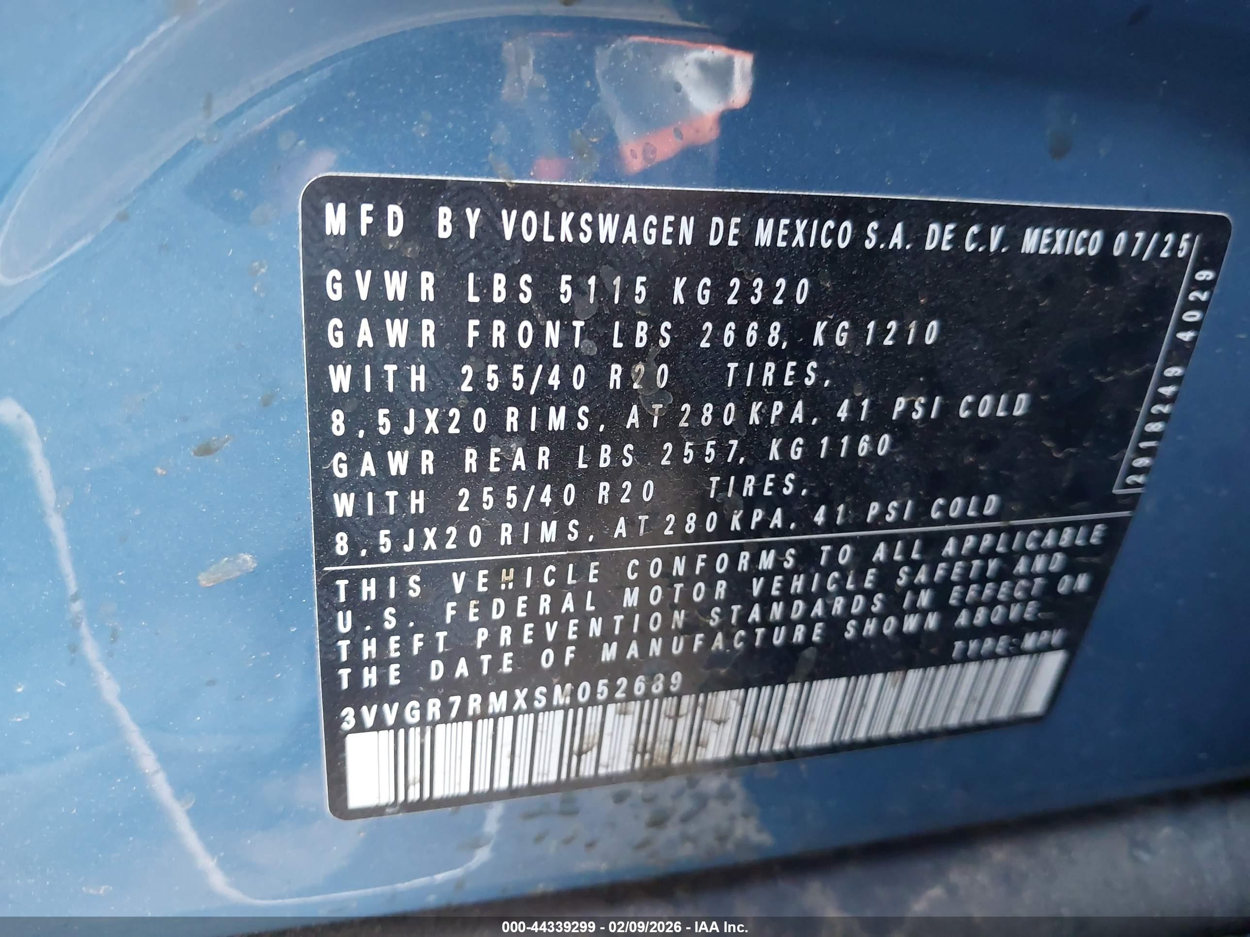 VOLKSWAGEN TIGUAN image 9