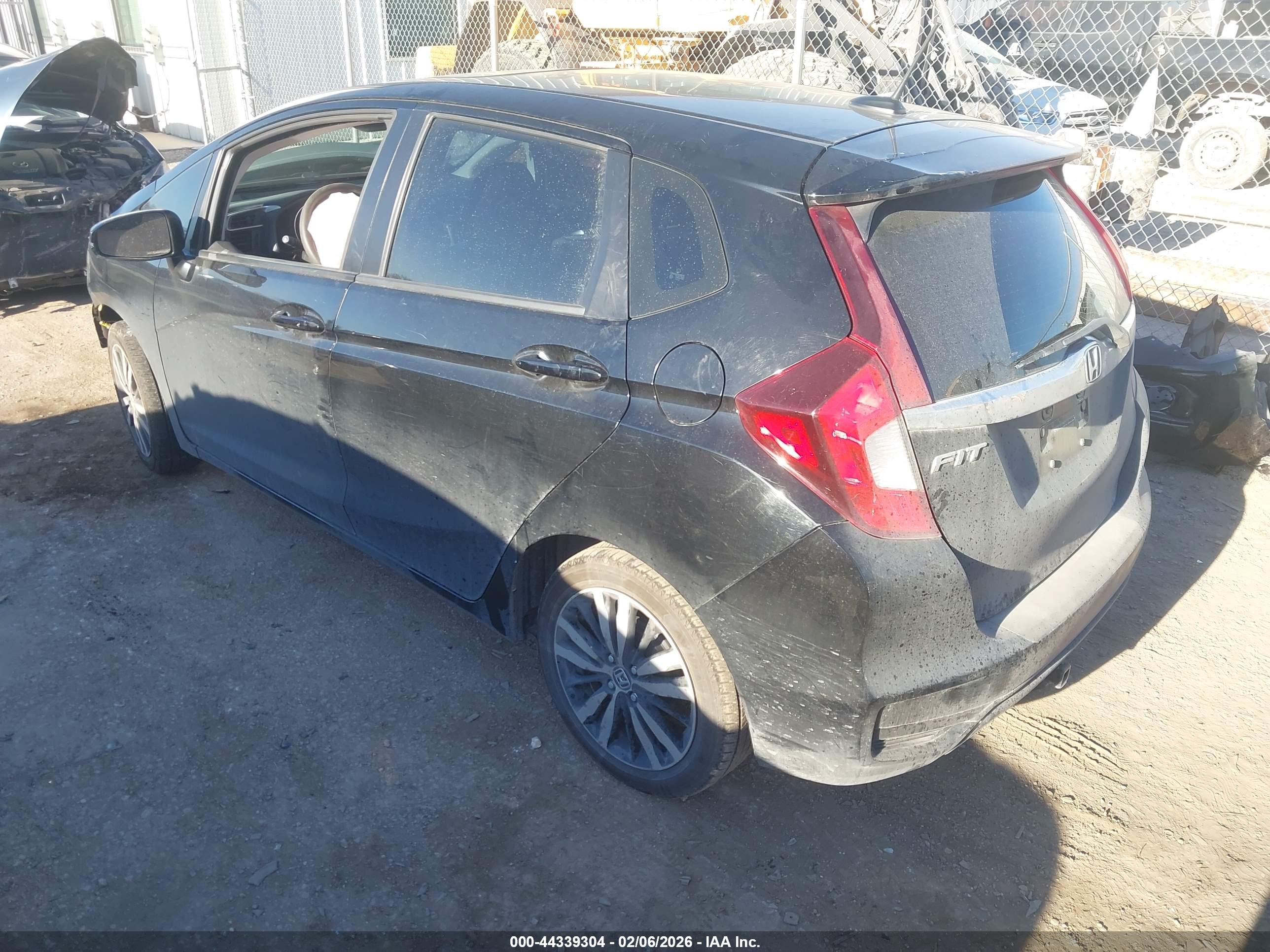 HONDA FIT image 3