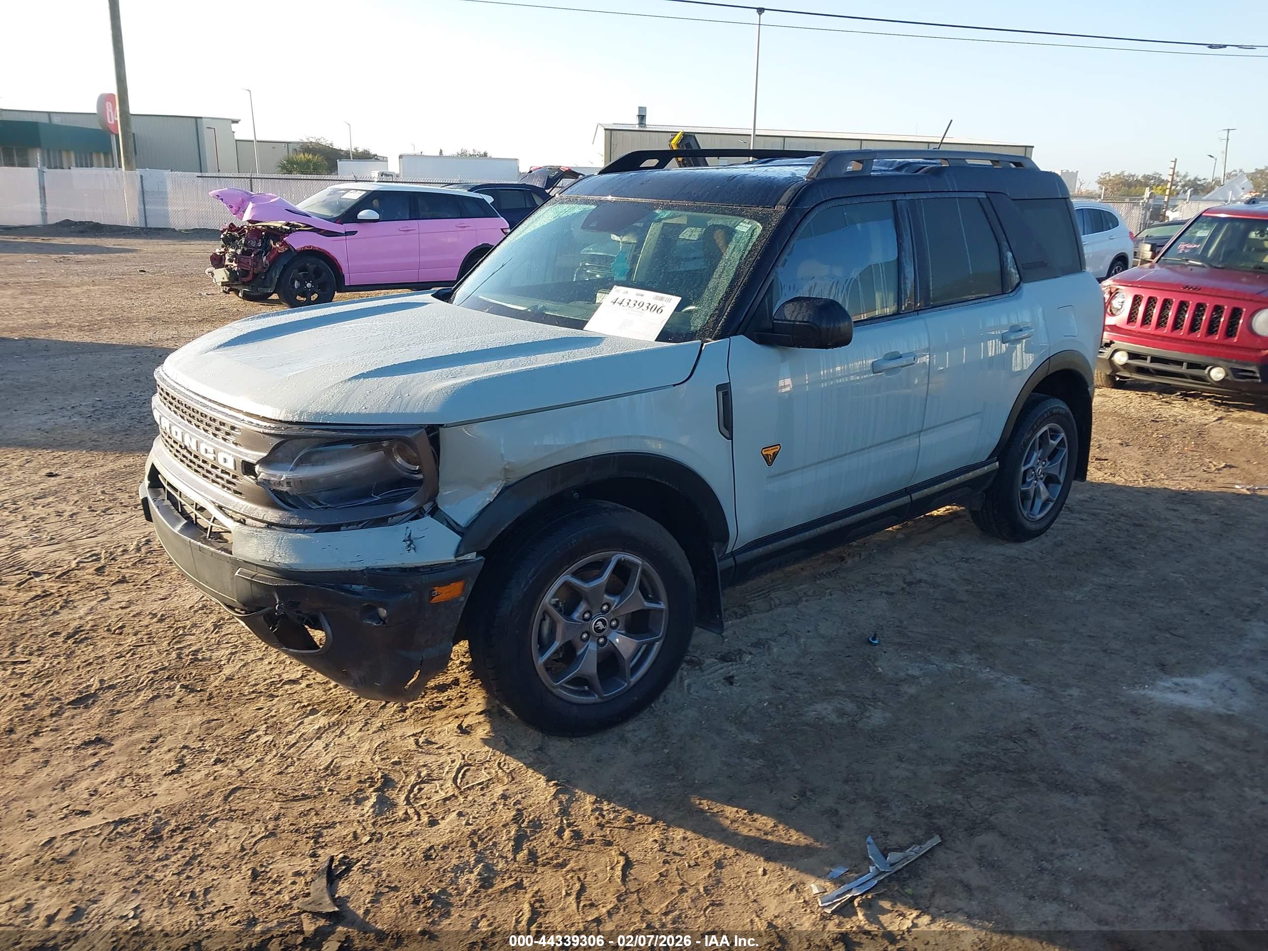 FORD BRONCO image 2