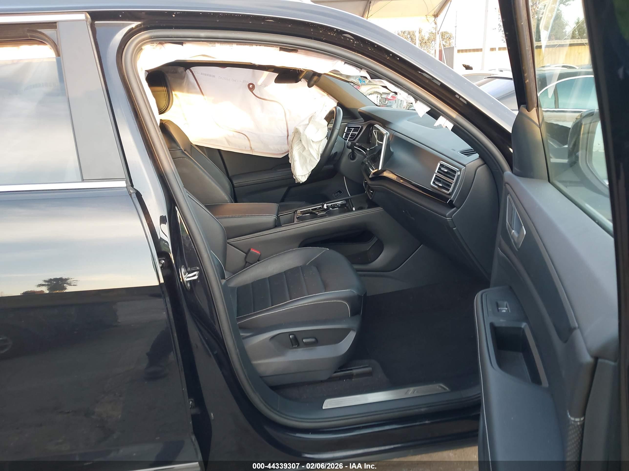 VOLKSWAGEN ATLAS image 5