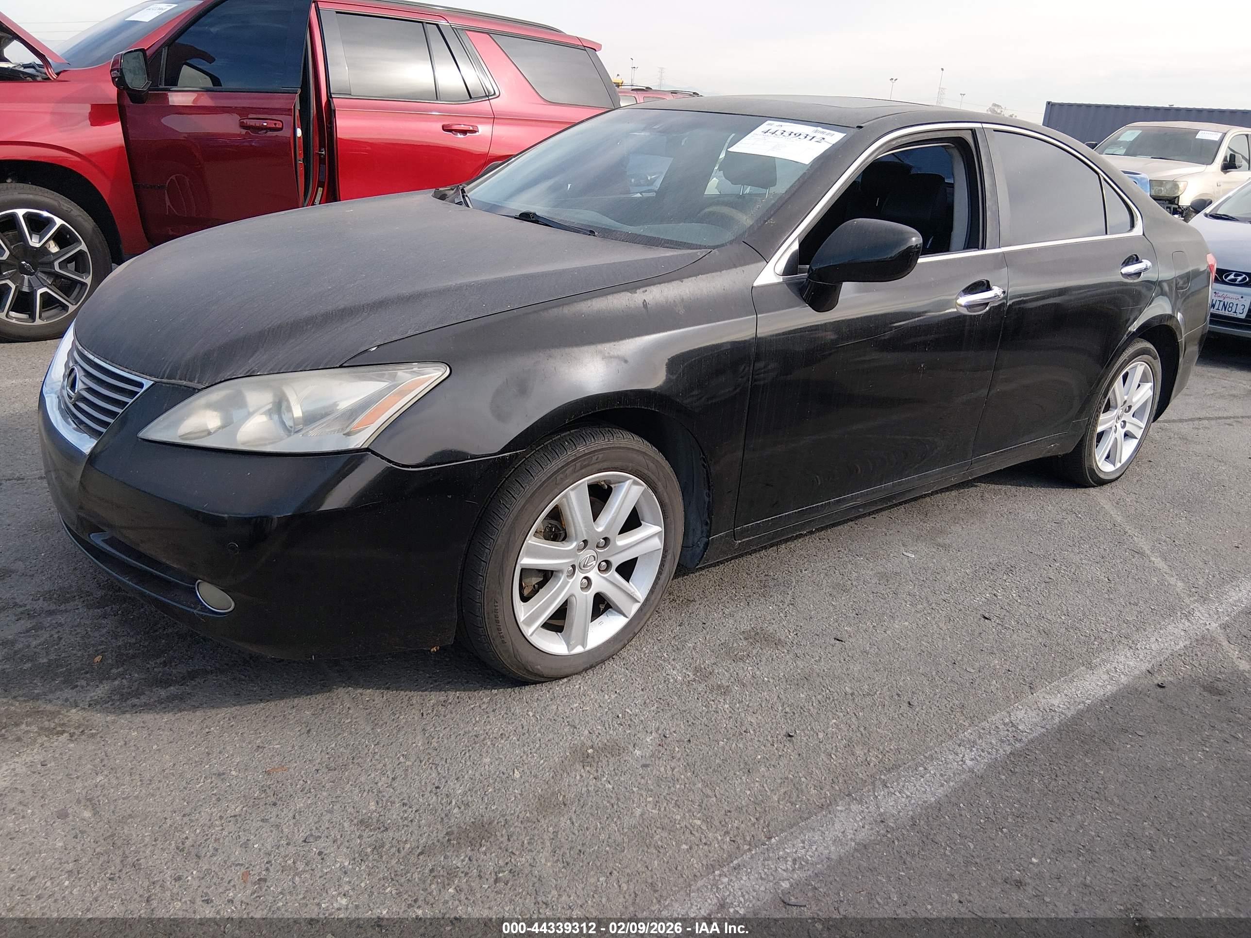 LEXUS ES image 2
