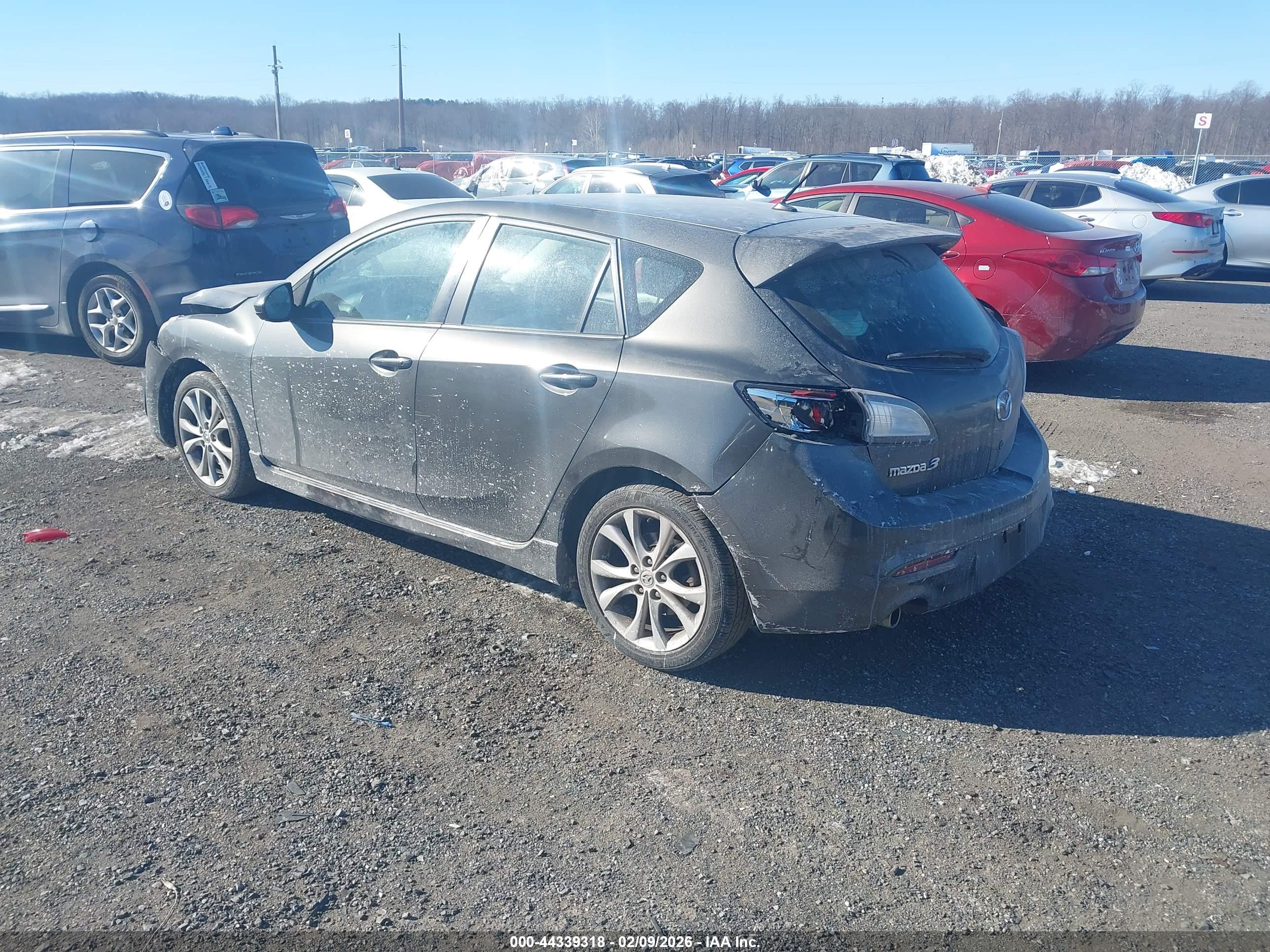 MAZDA MAZDA3 image 3