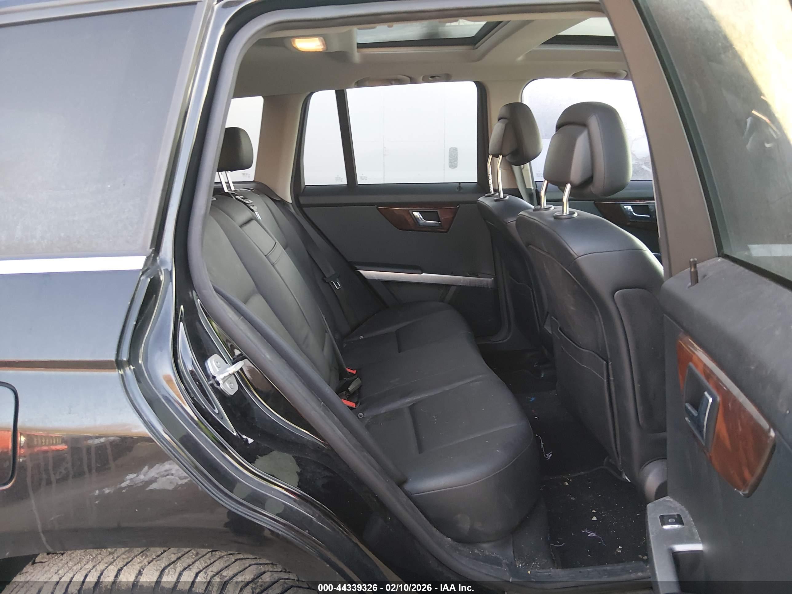 MERCEDES-BENZ GLK image 8