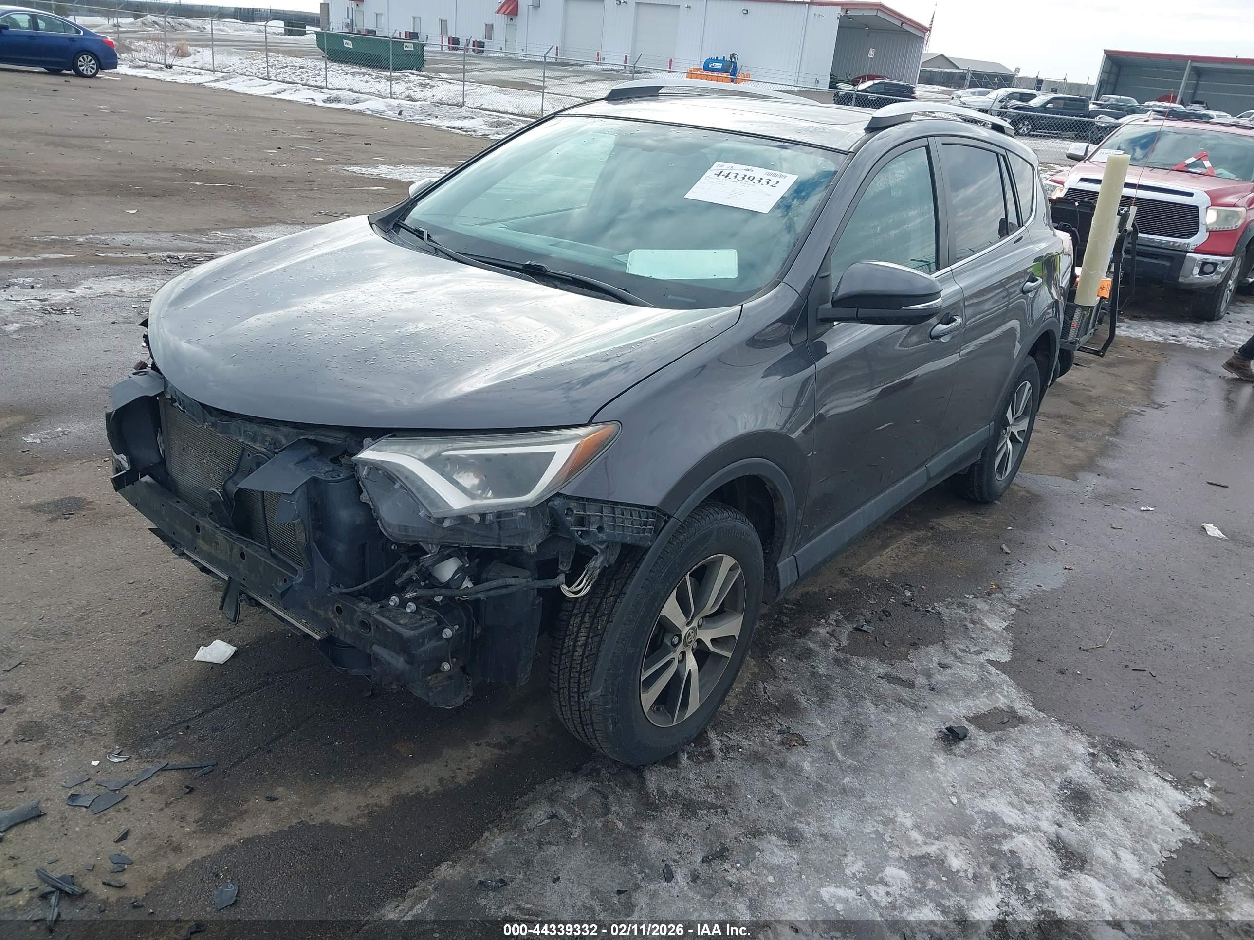 TOYOTA RAV4 image 2