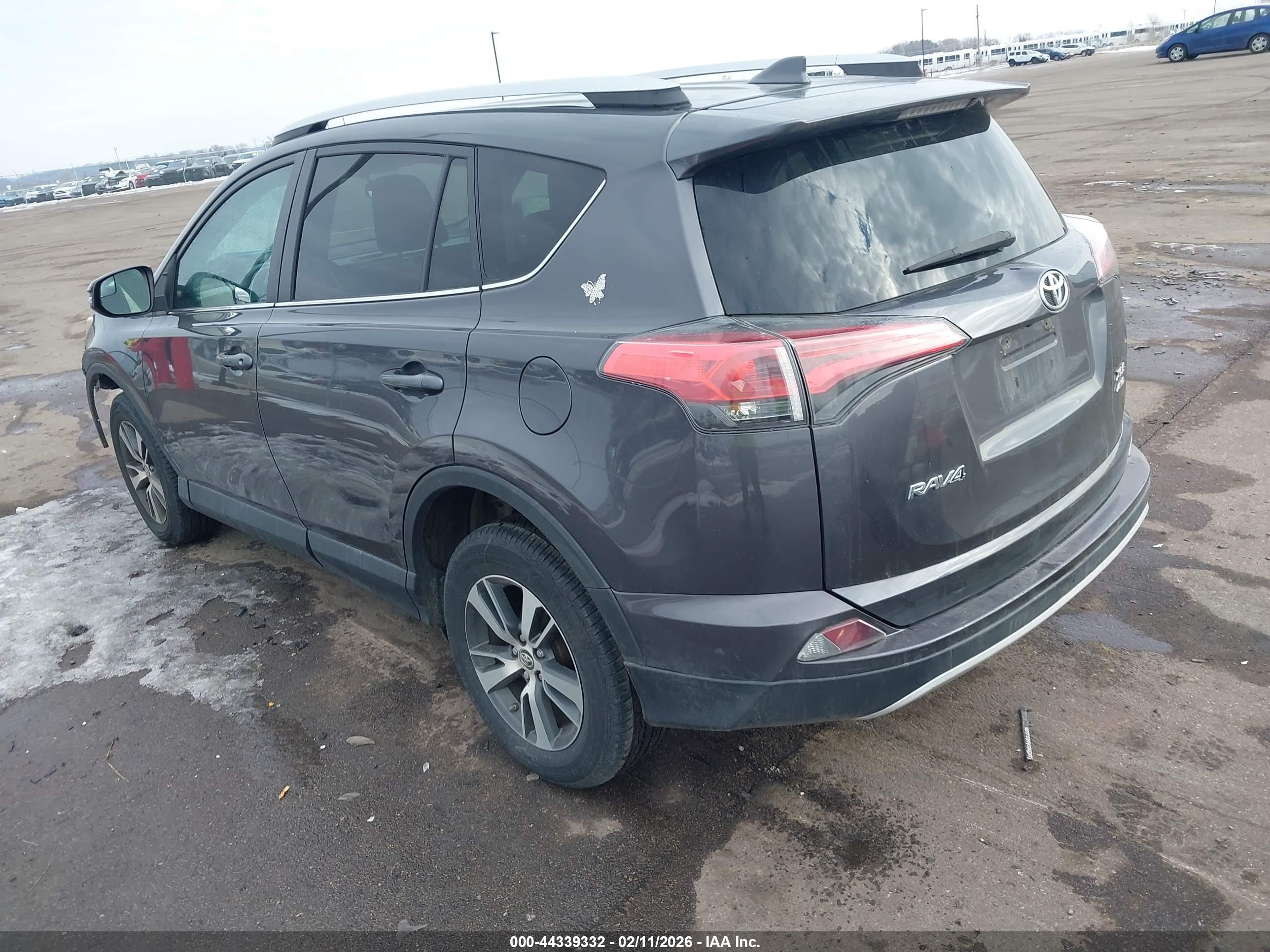 TOYOTA RAV4 image 3