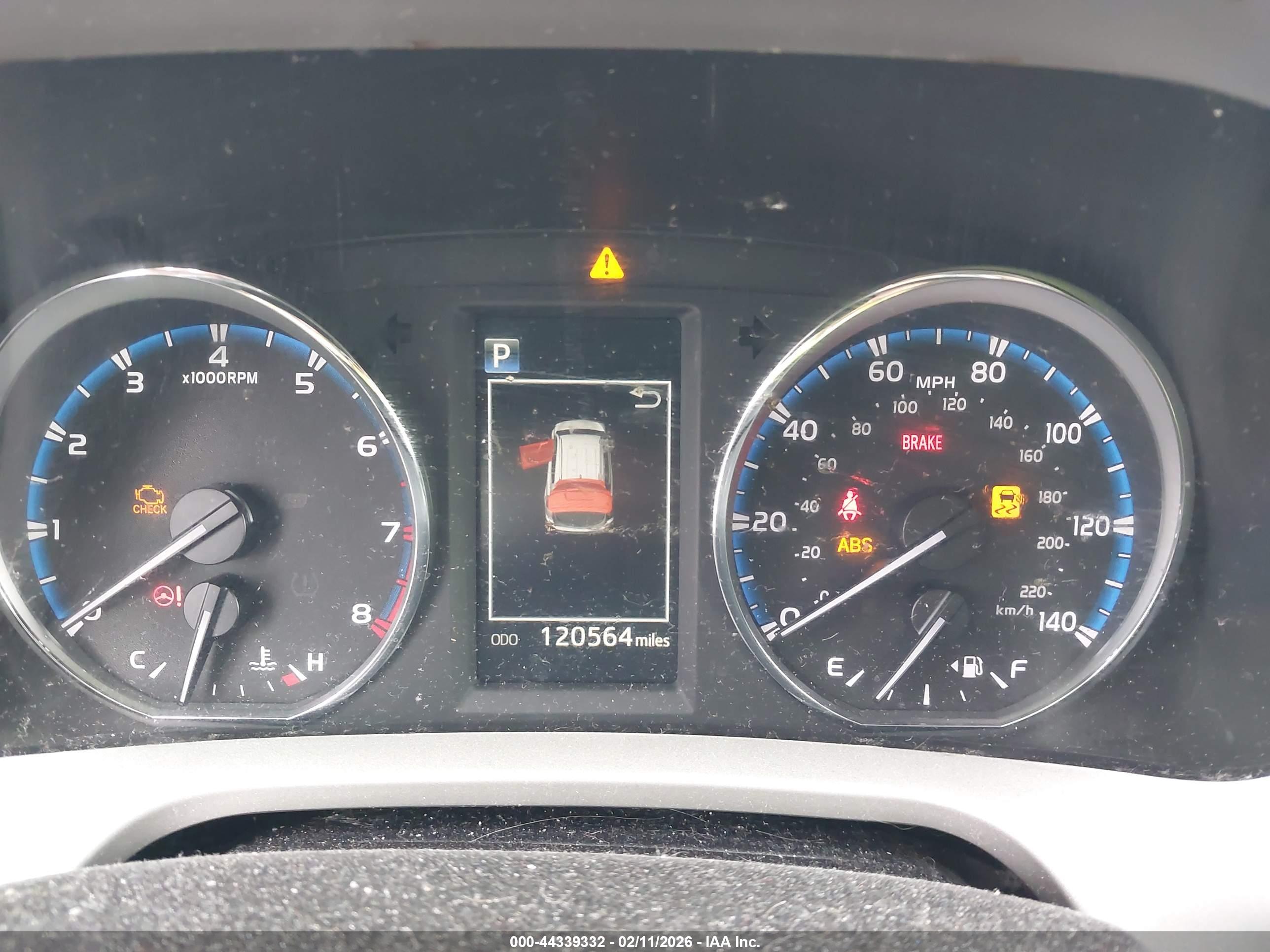 TOYOTA RAV4 image 7