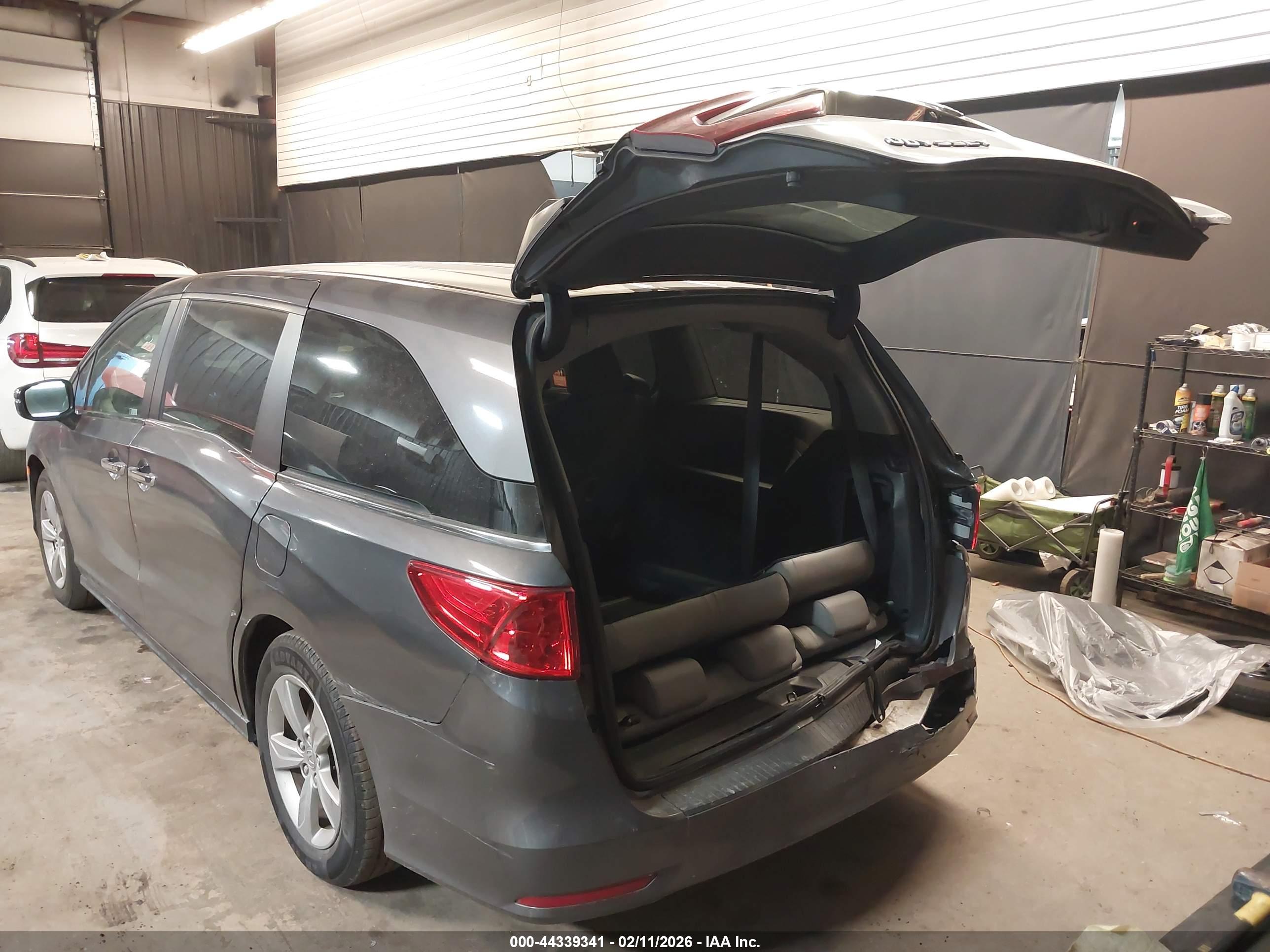 HONDA ODYSSEY image 3