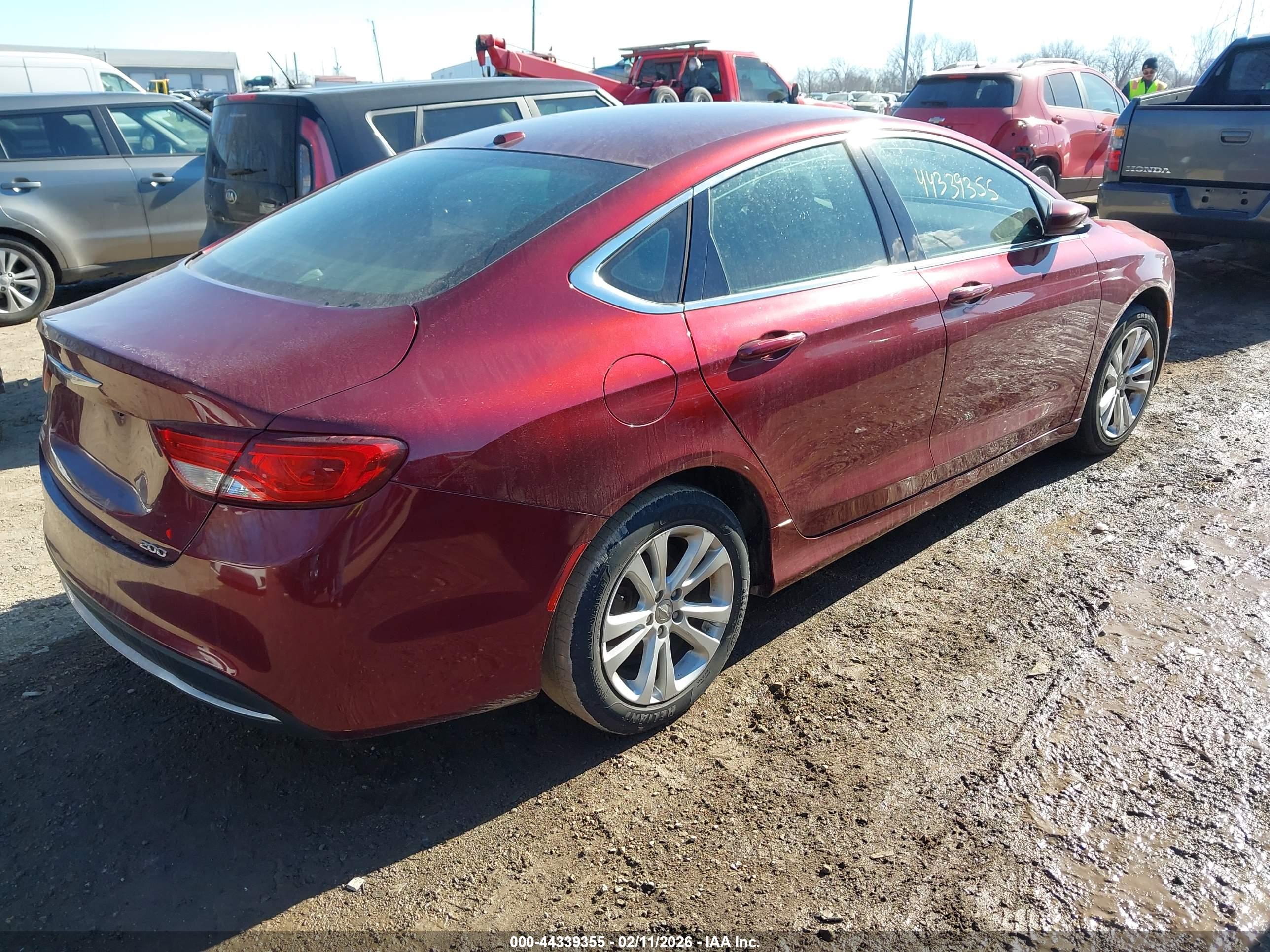 CHRYSLER 200 image 4