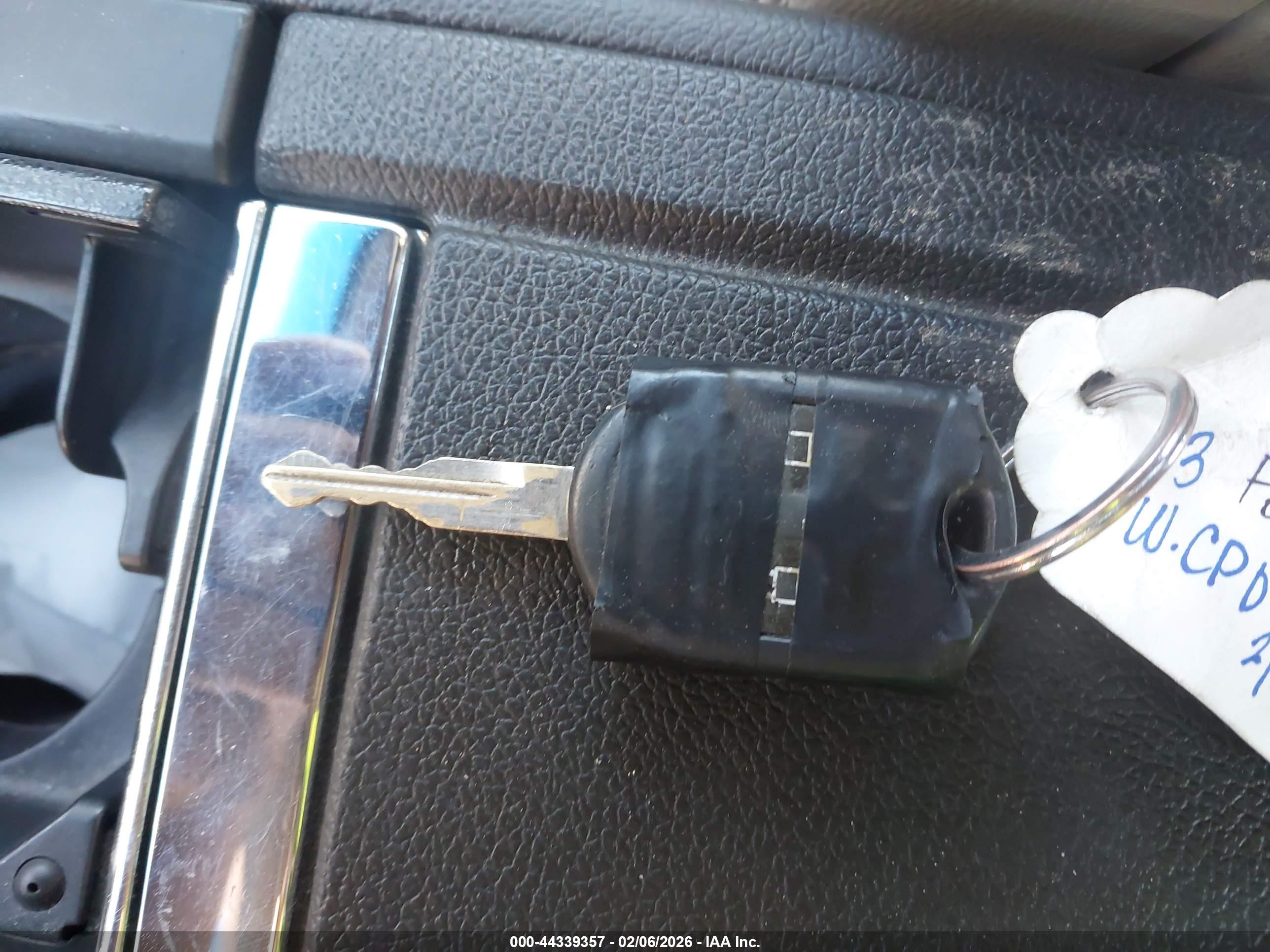 FORD MUSTANG image 11