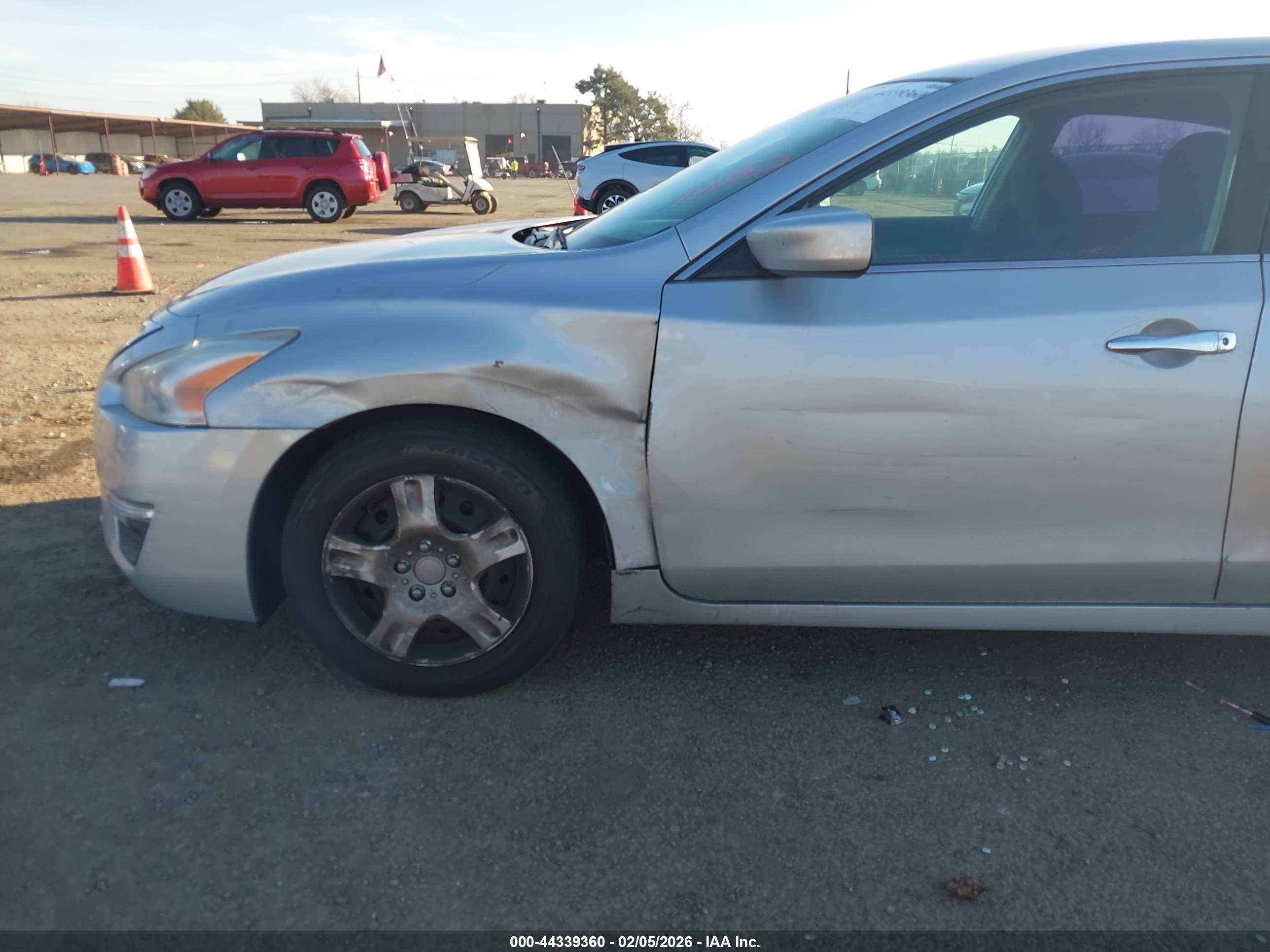 NISSAN ALTIMA image 6