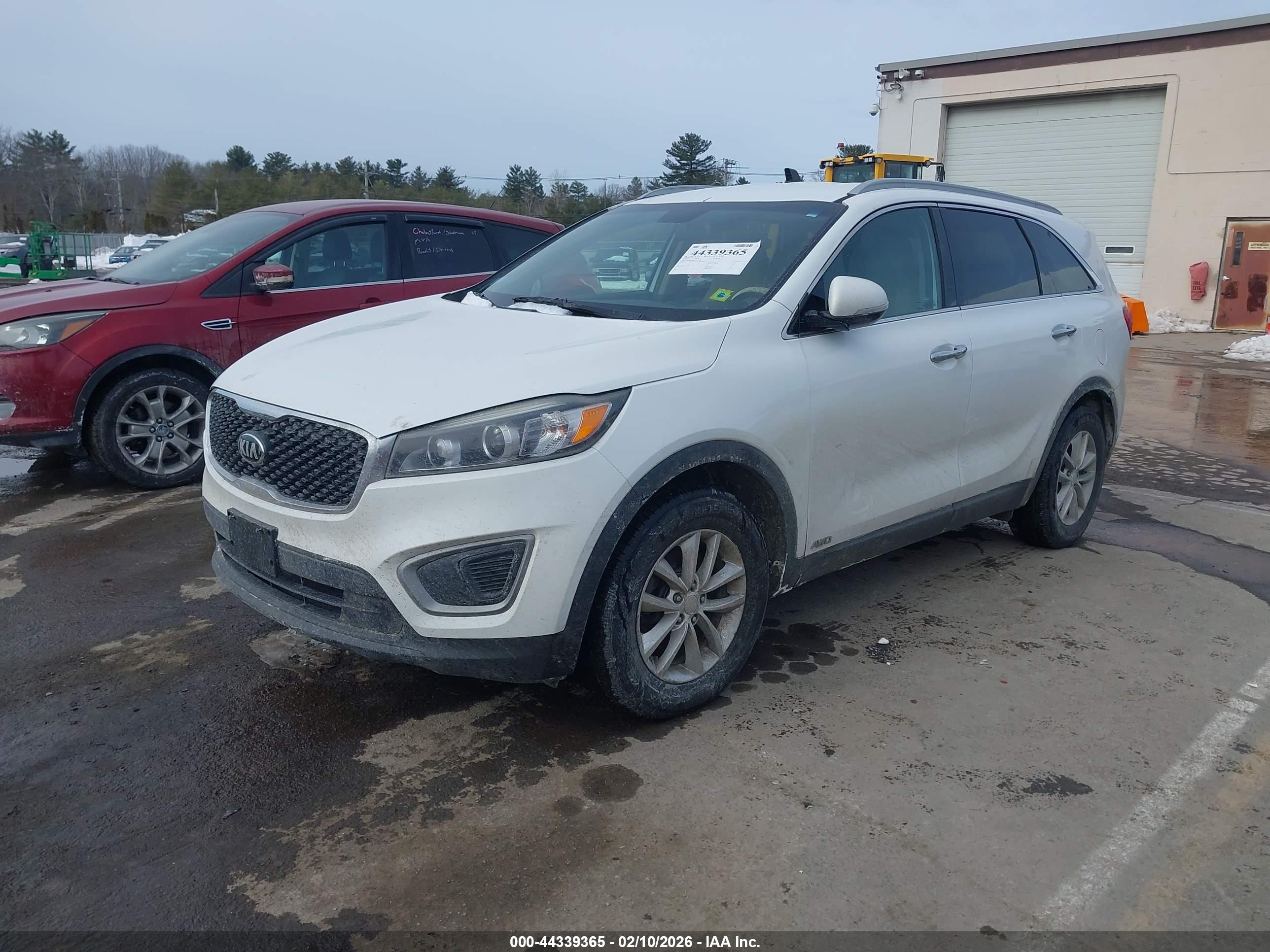 KIA SORENTO image 2