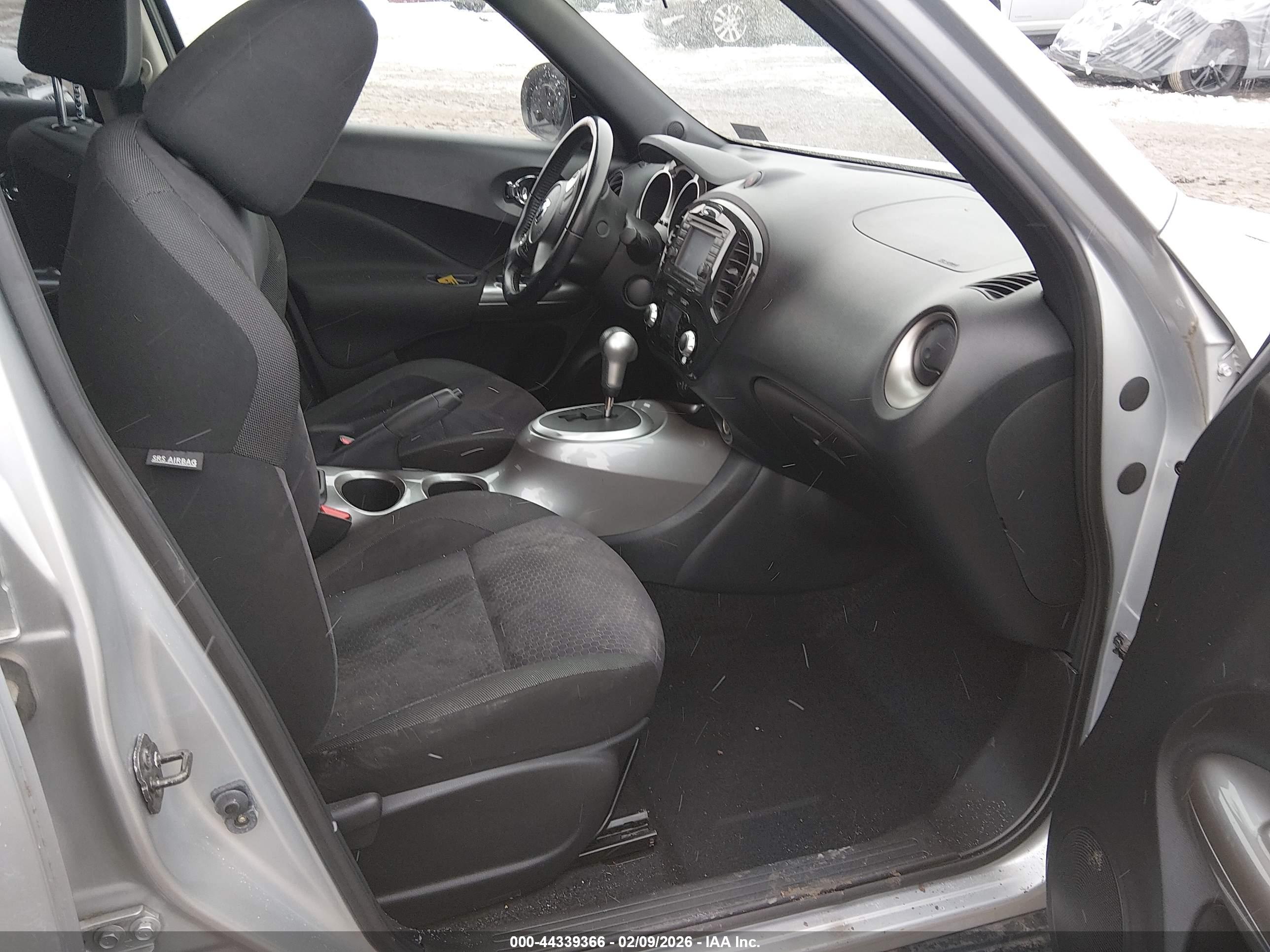 NISSAN JUKE image 5