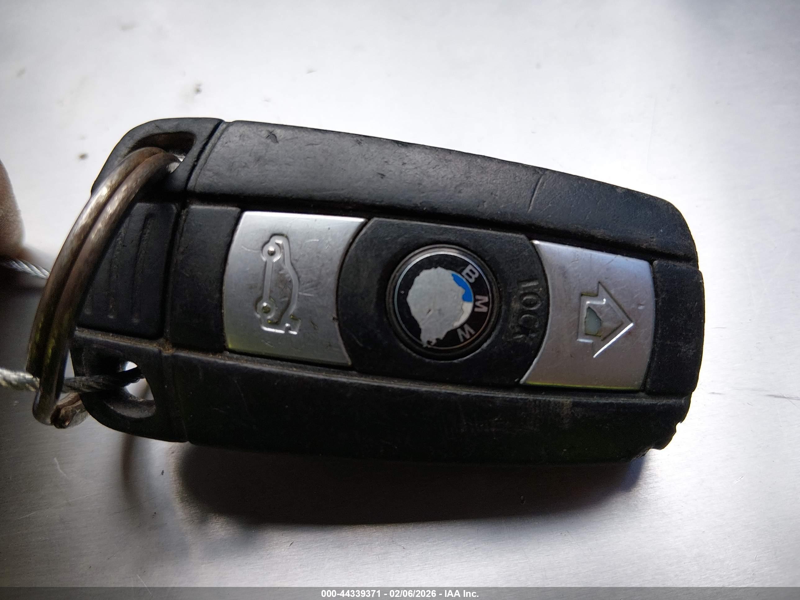 BMW 335I image 11