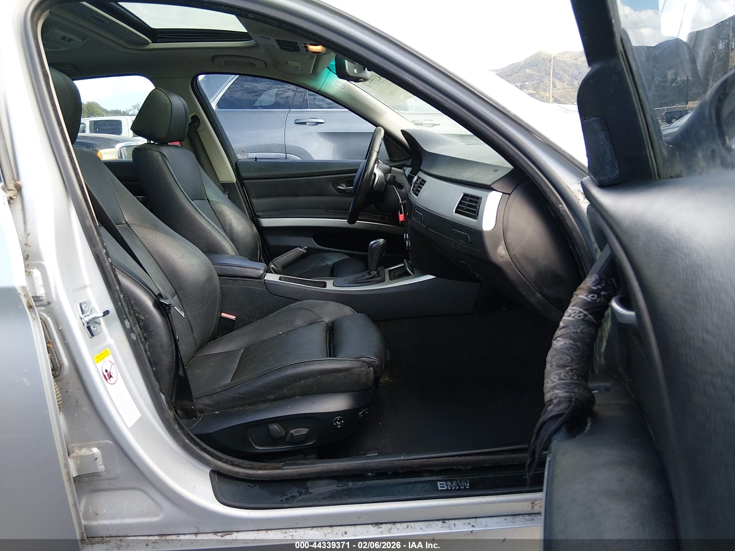 BMW 335I image 5