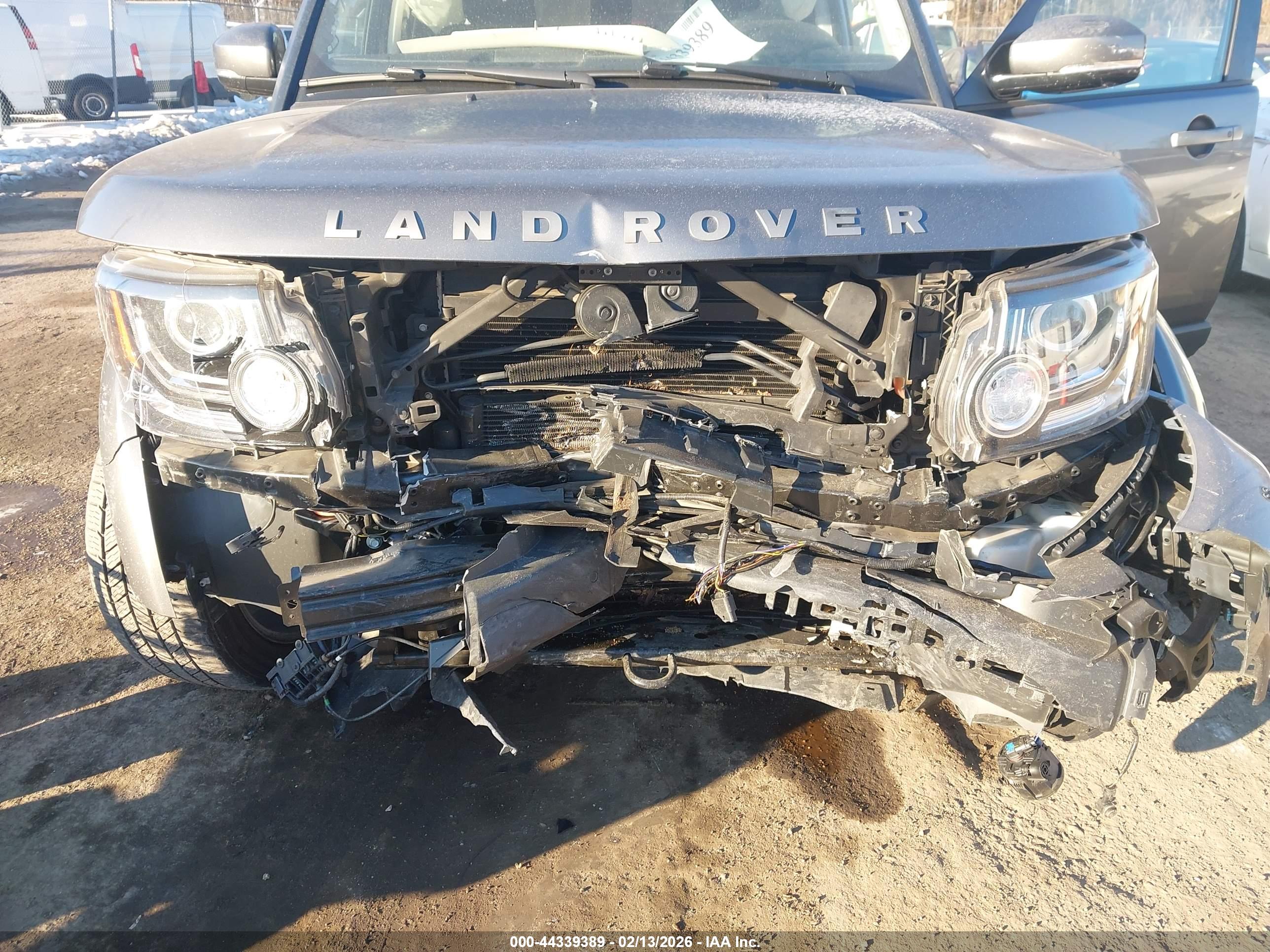 LAND ROVER image 6