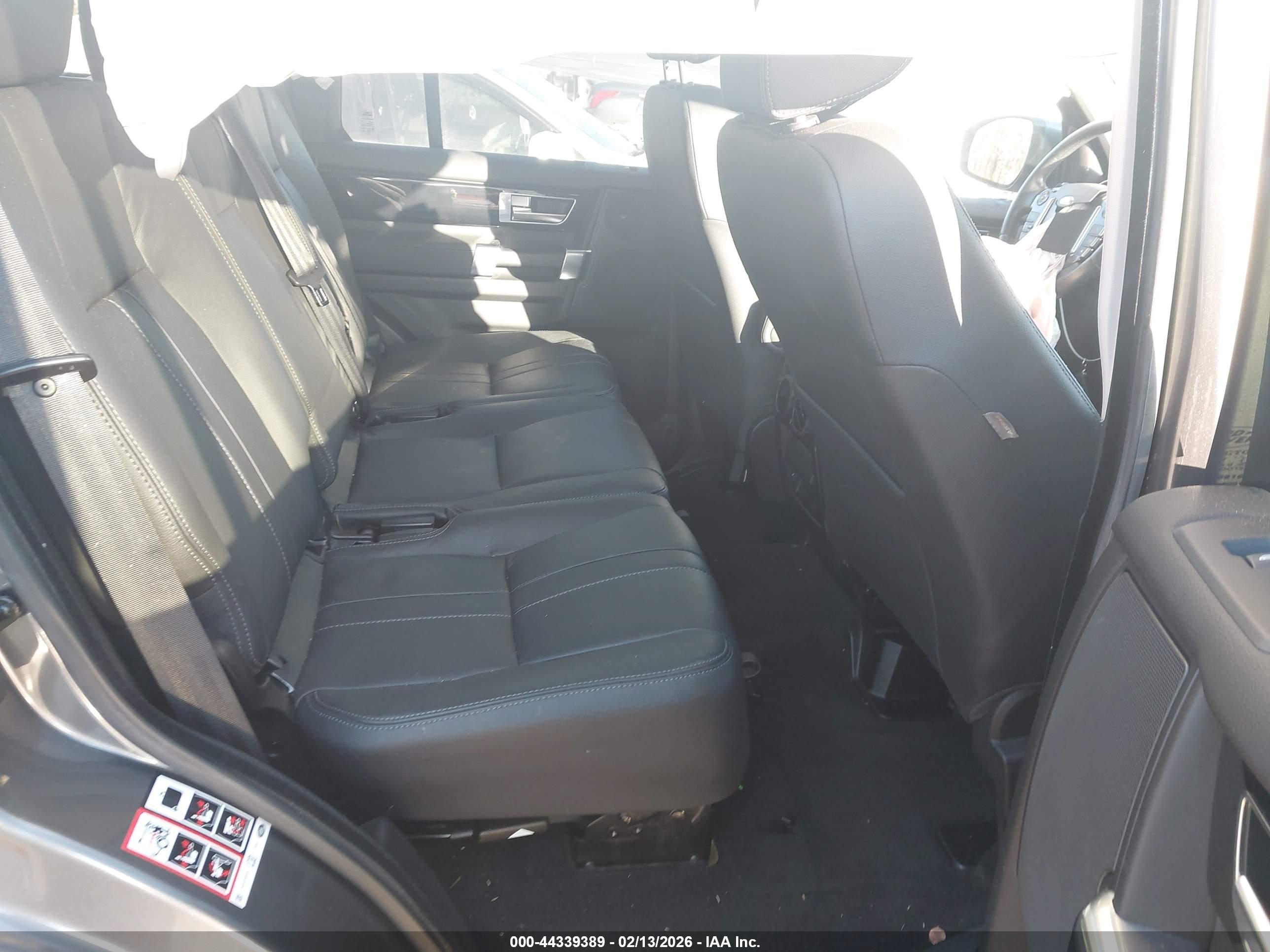 LAND ROVER image 8