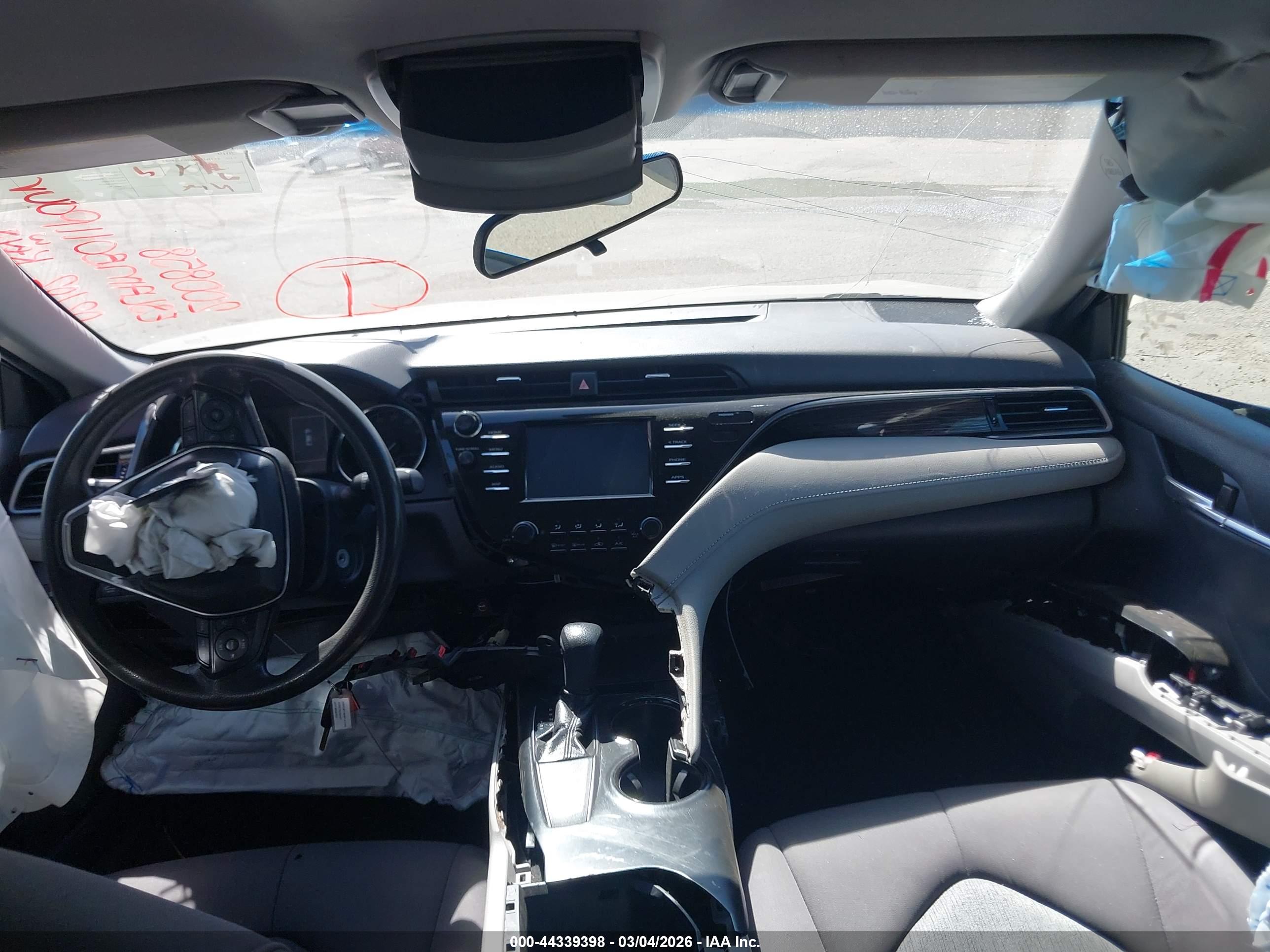 TOYOTA CAMRY image 5