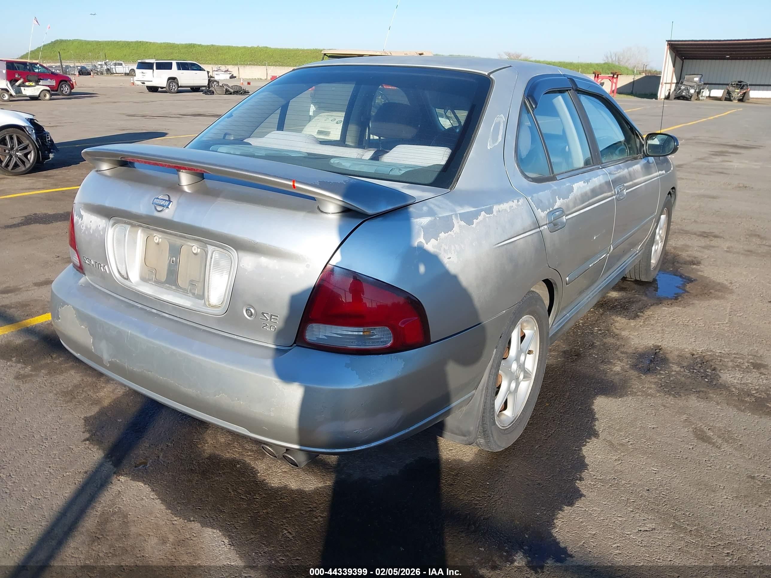 NISSAN SENTRA image 4