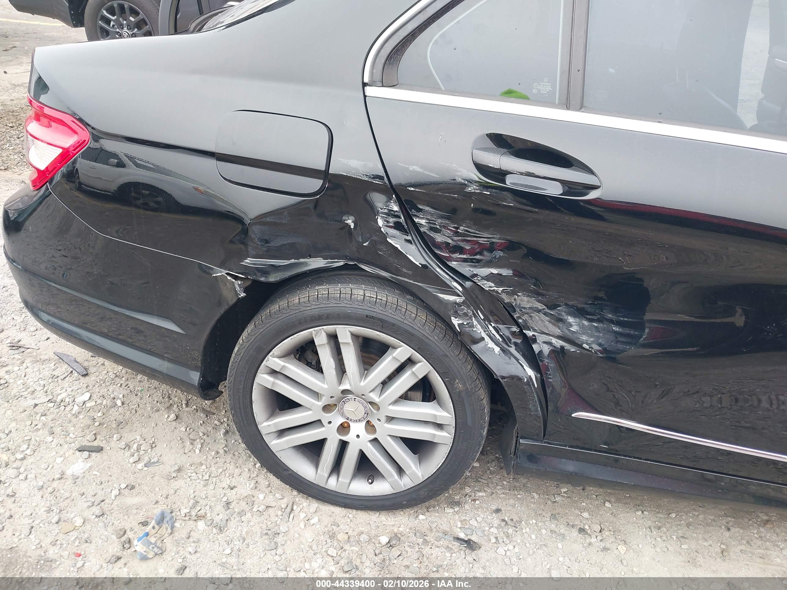MERCEDES-BENZ C image 6
