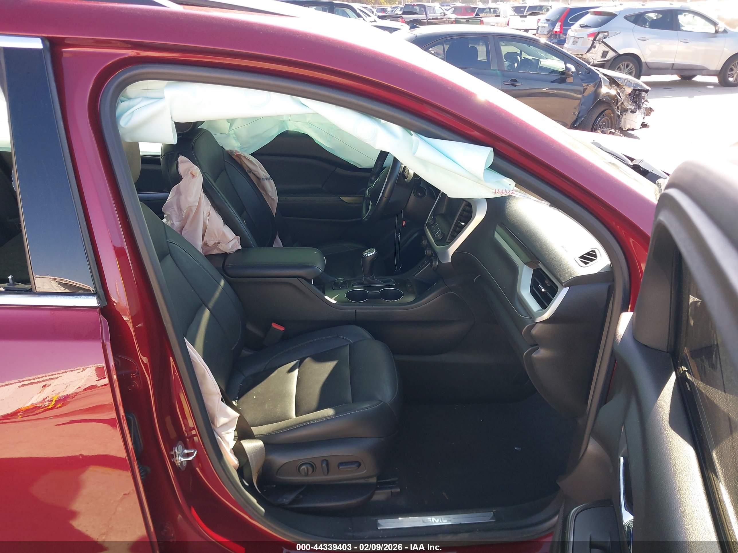 GMC ACADIA image 5