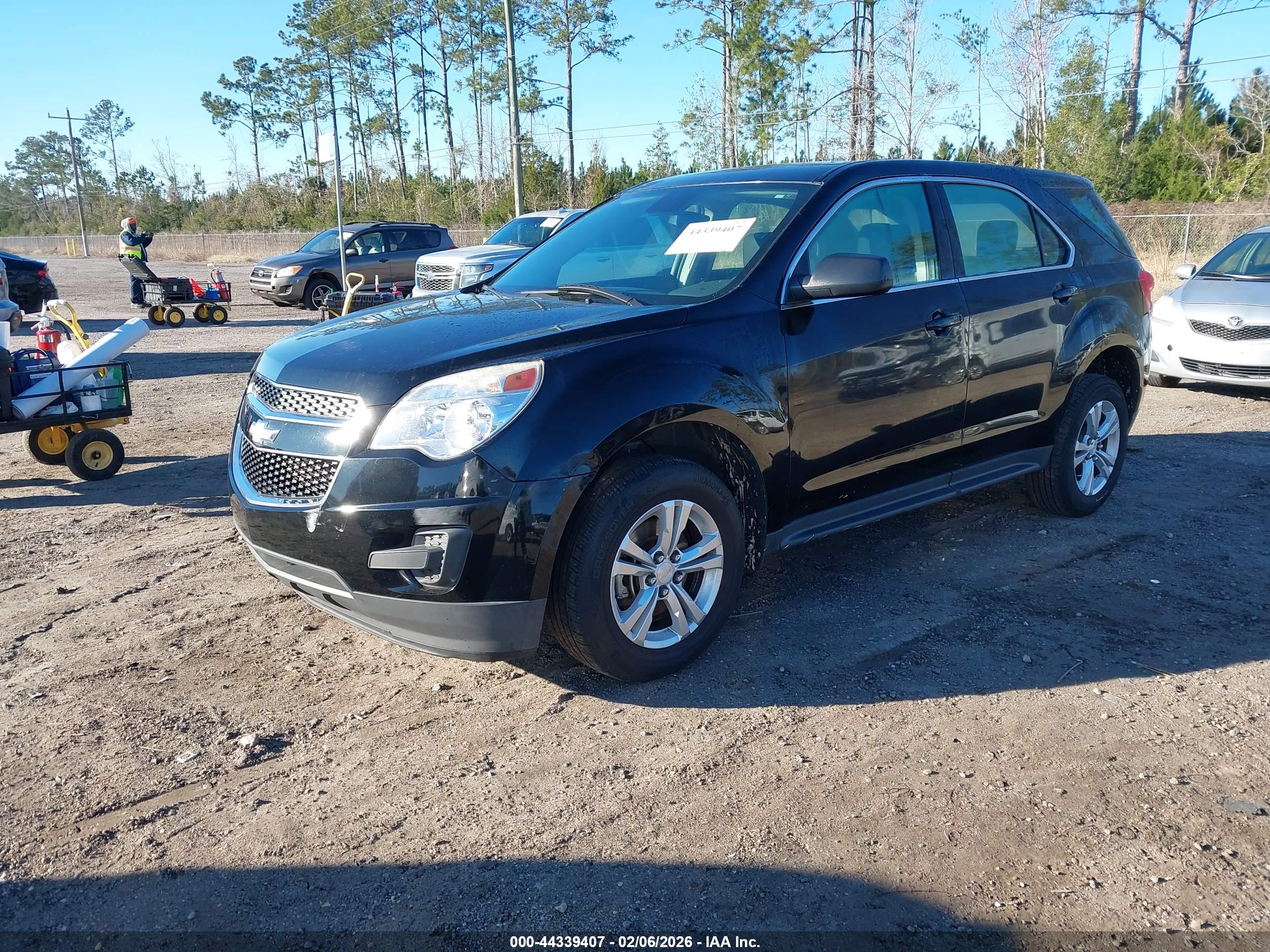 CHEVROLET EQUINOX image 2