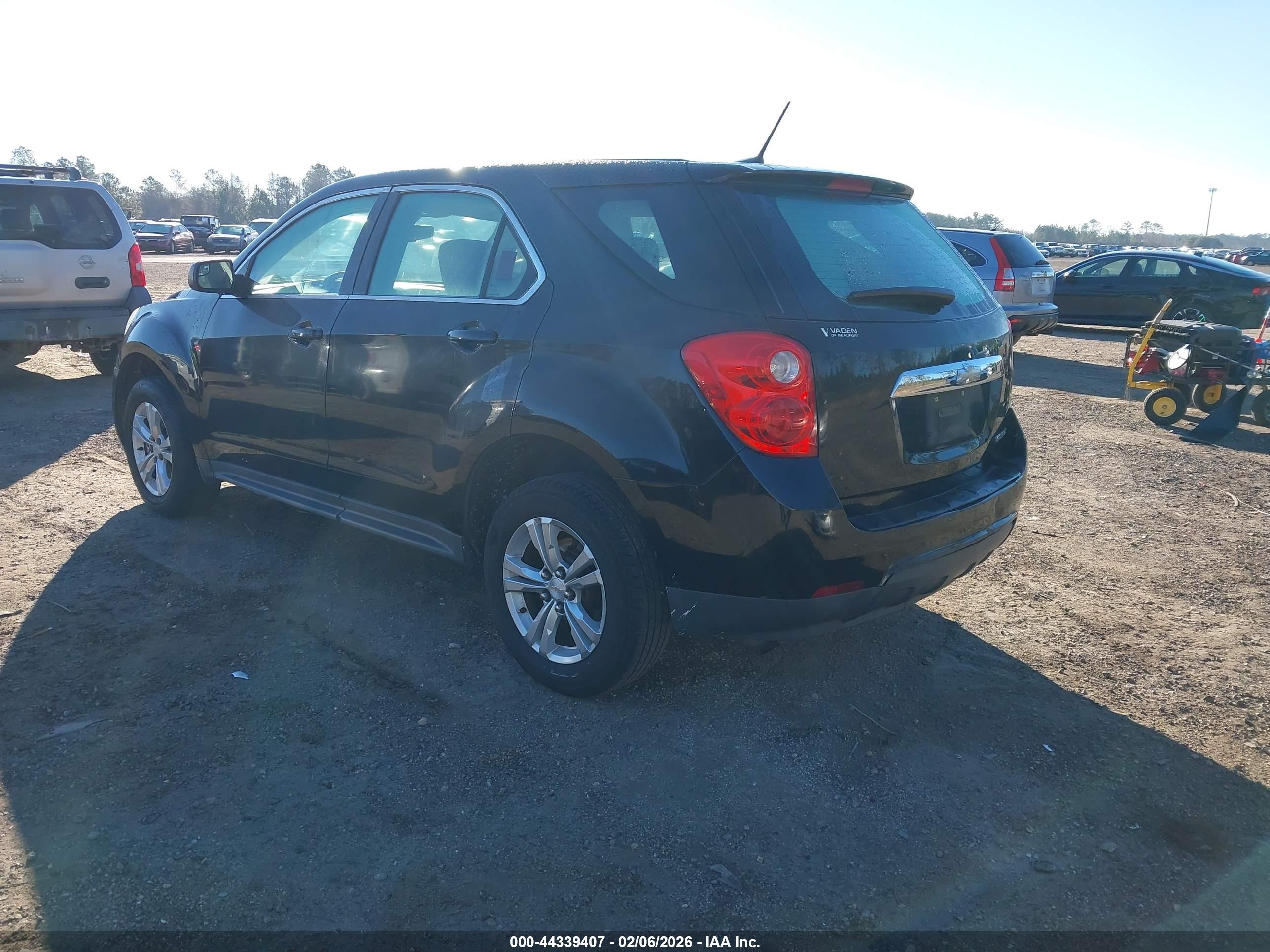 CHEVROLET EQUINOX image 3