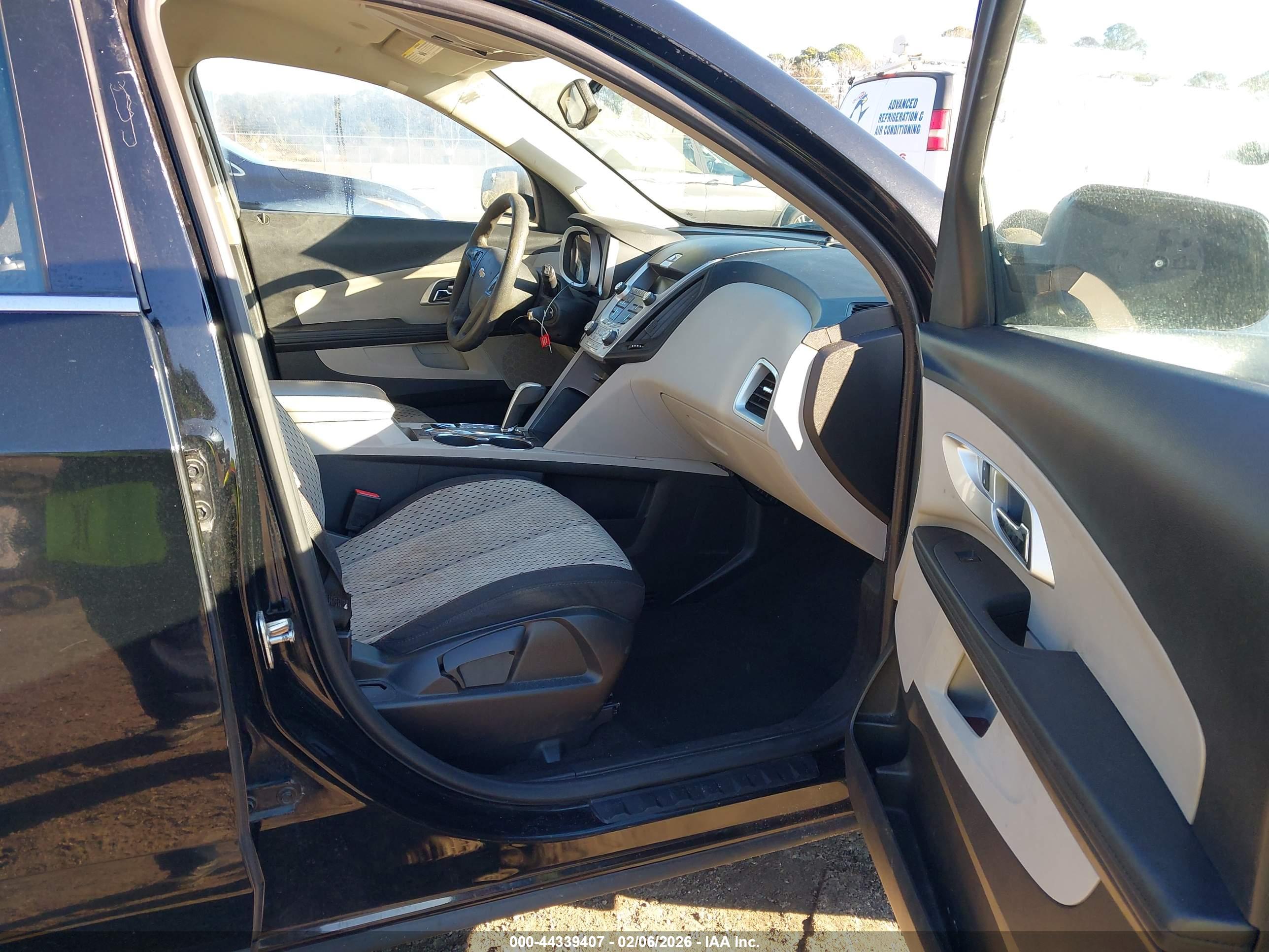 CHEVROLET EQUINOX image 5
