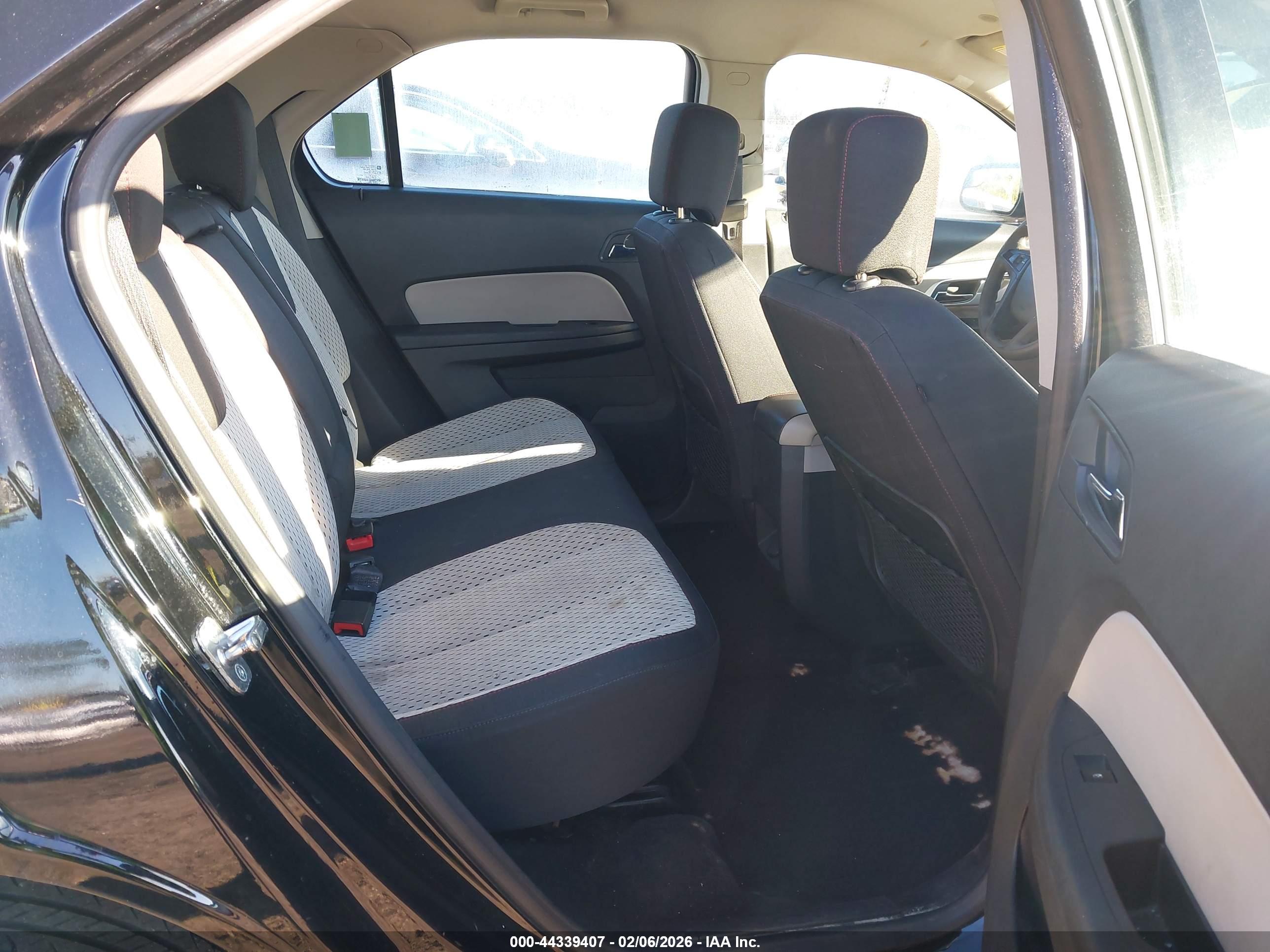 CHEVROLET EQUINOX image 8