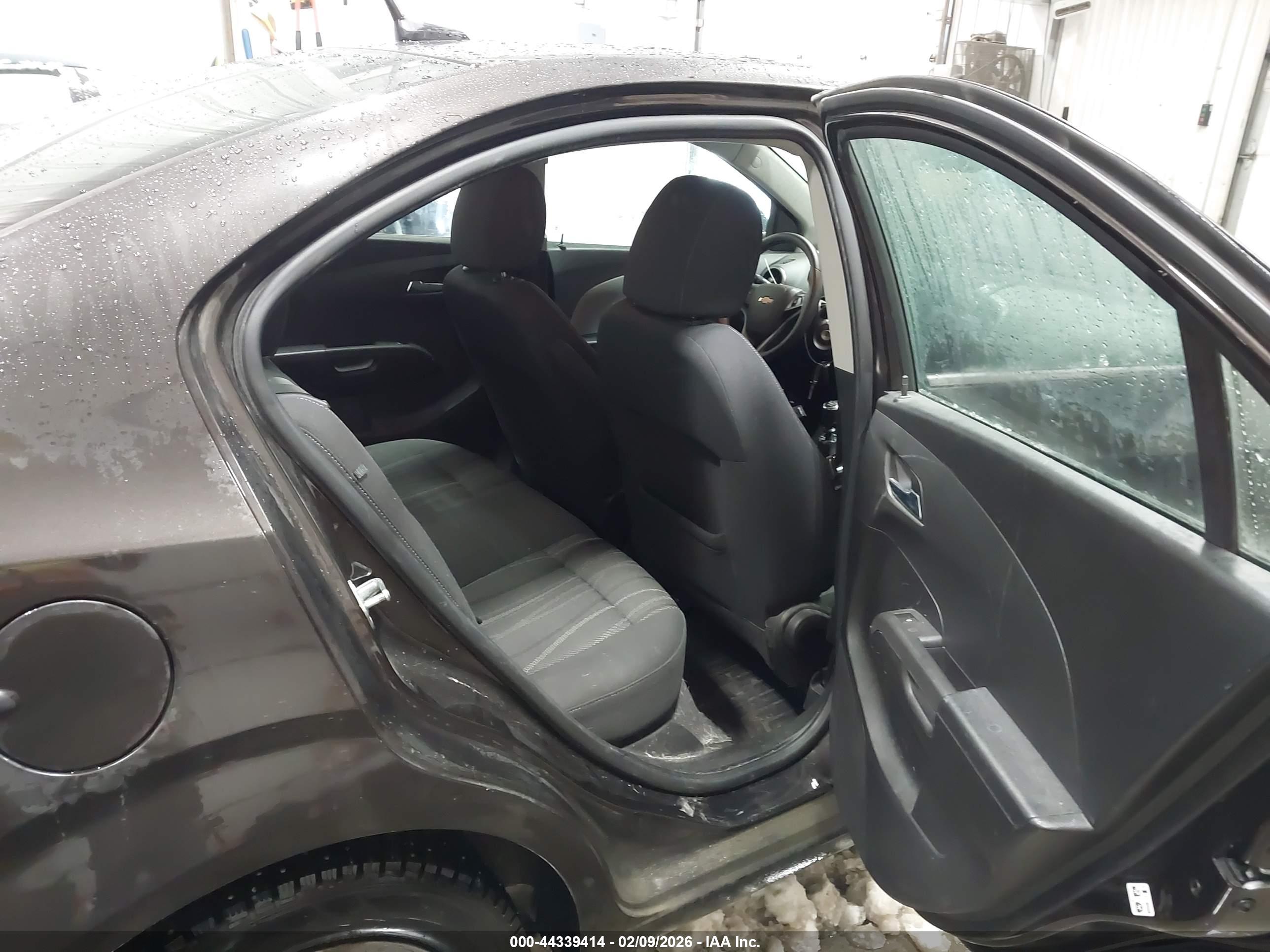 CHEVROLET SONIC image 8