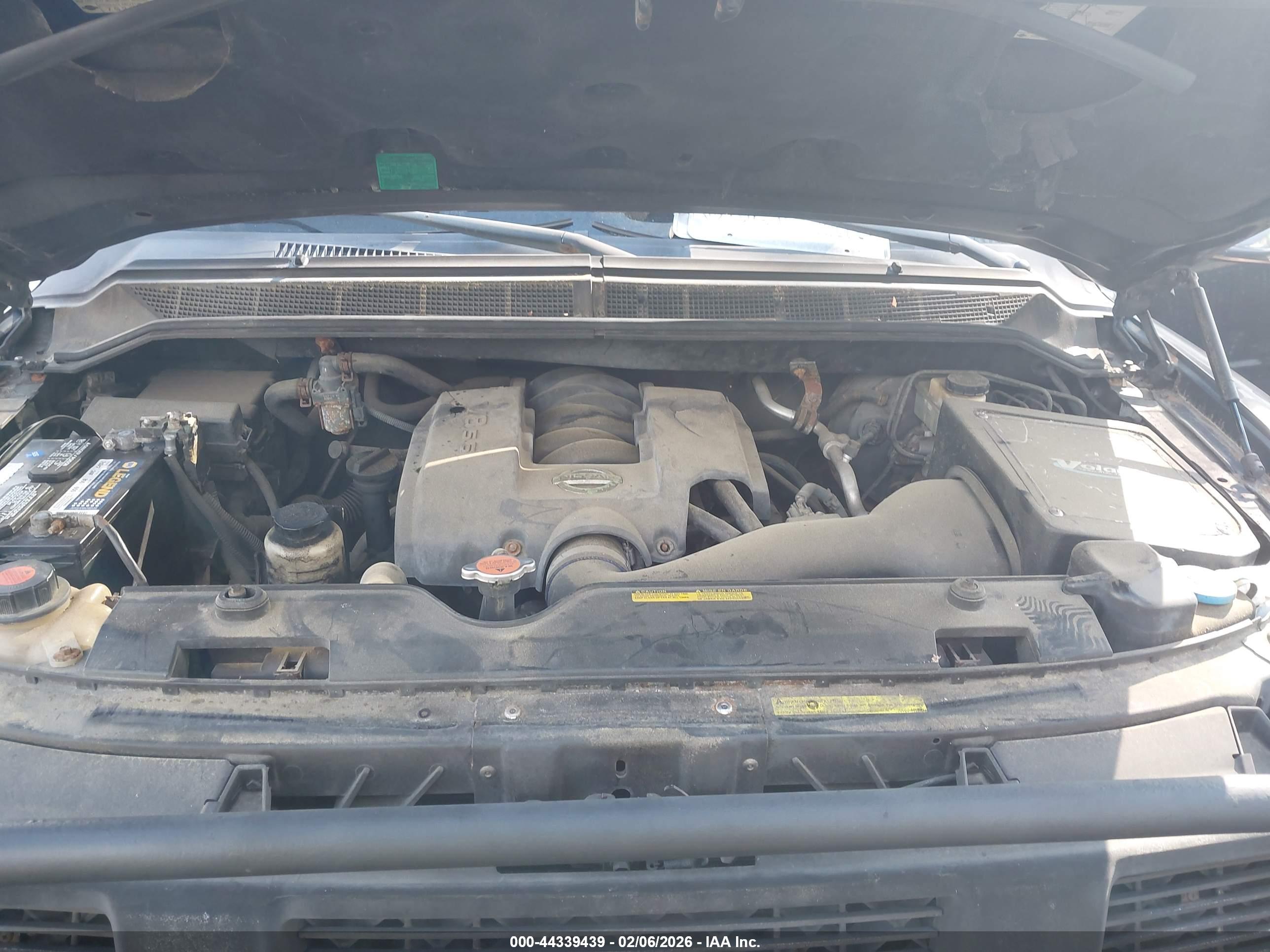 NISSAN TITAN image 10