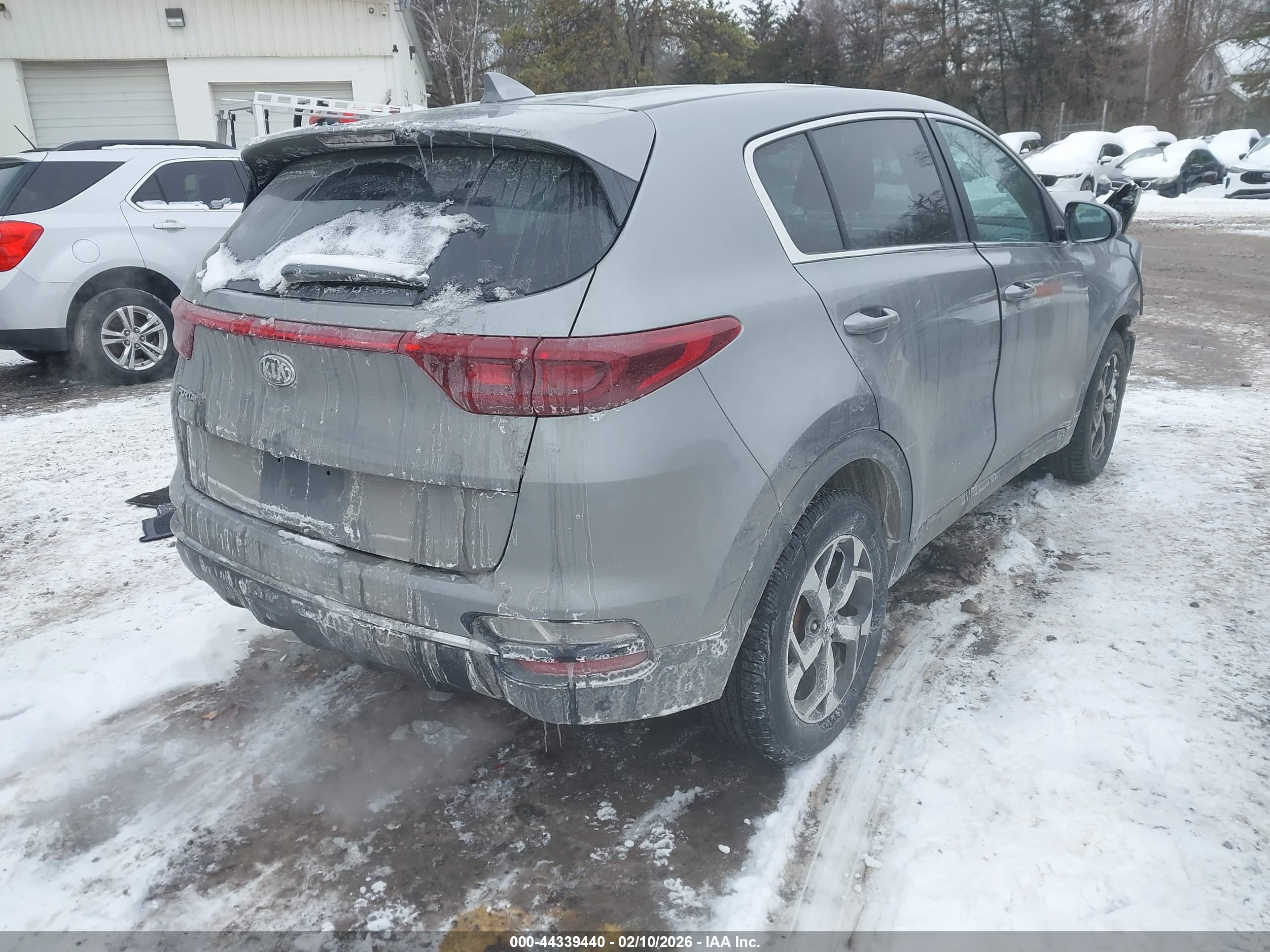 KIA SPORTAGE image 4