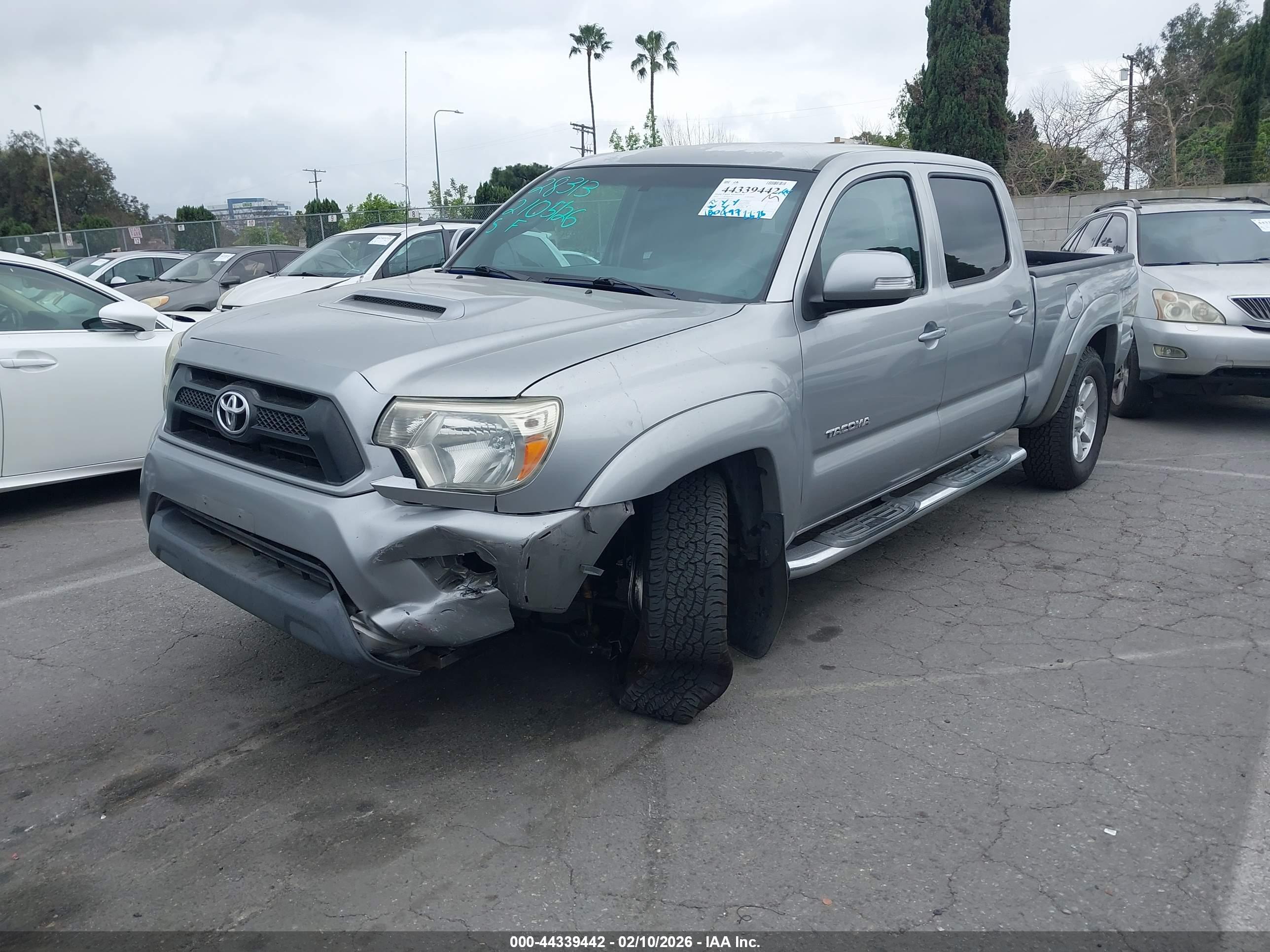 TOYOTA TACOMA image 2