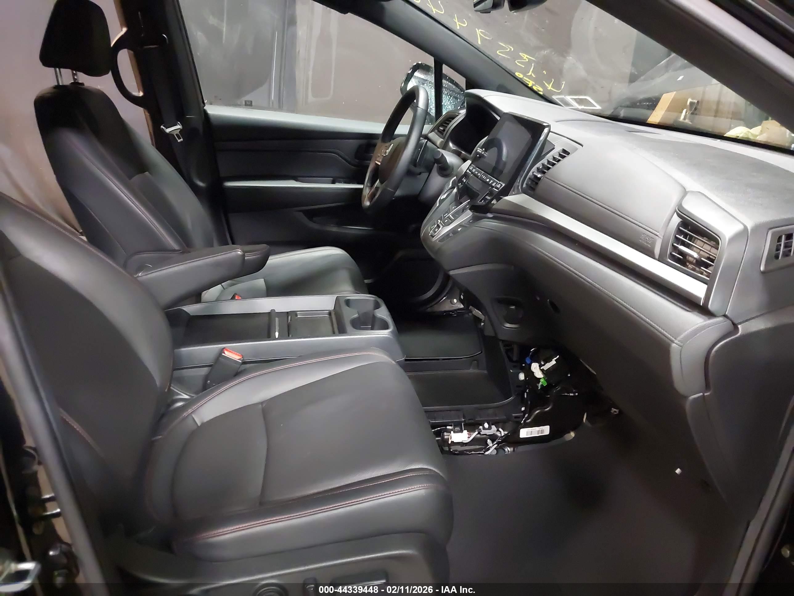 HONDA ODYSSEY image 5