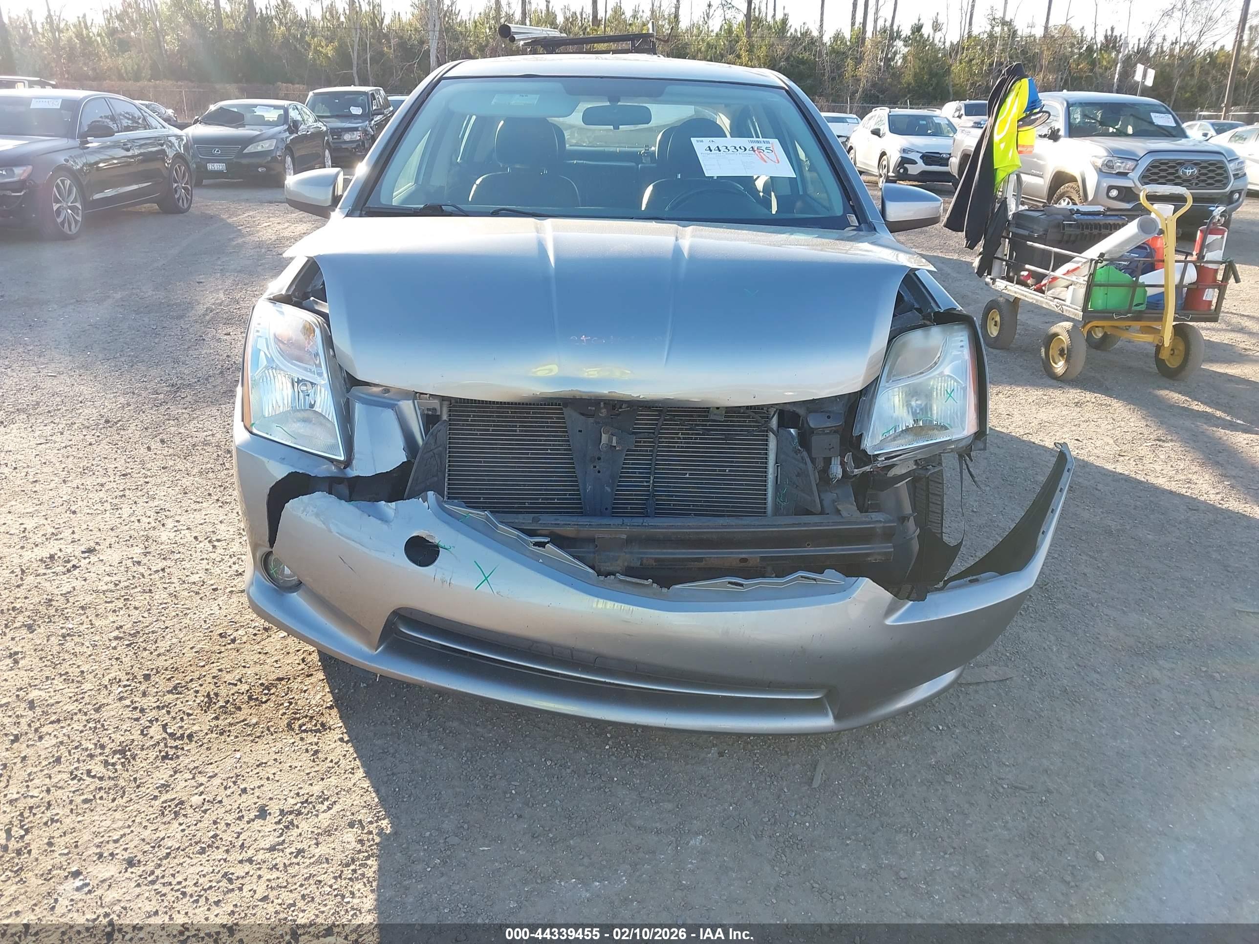 NISSAN SENTRA image 6