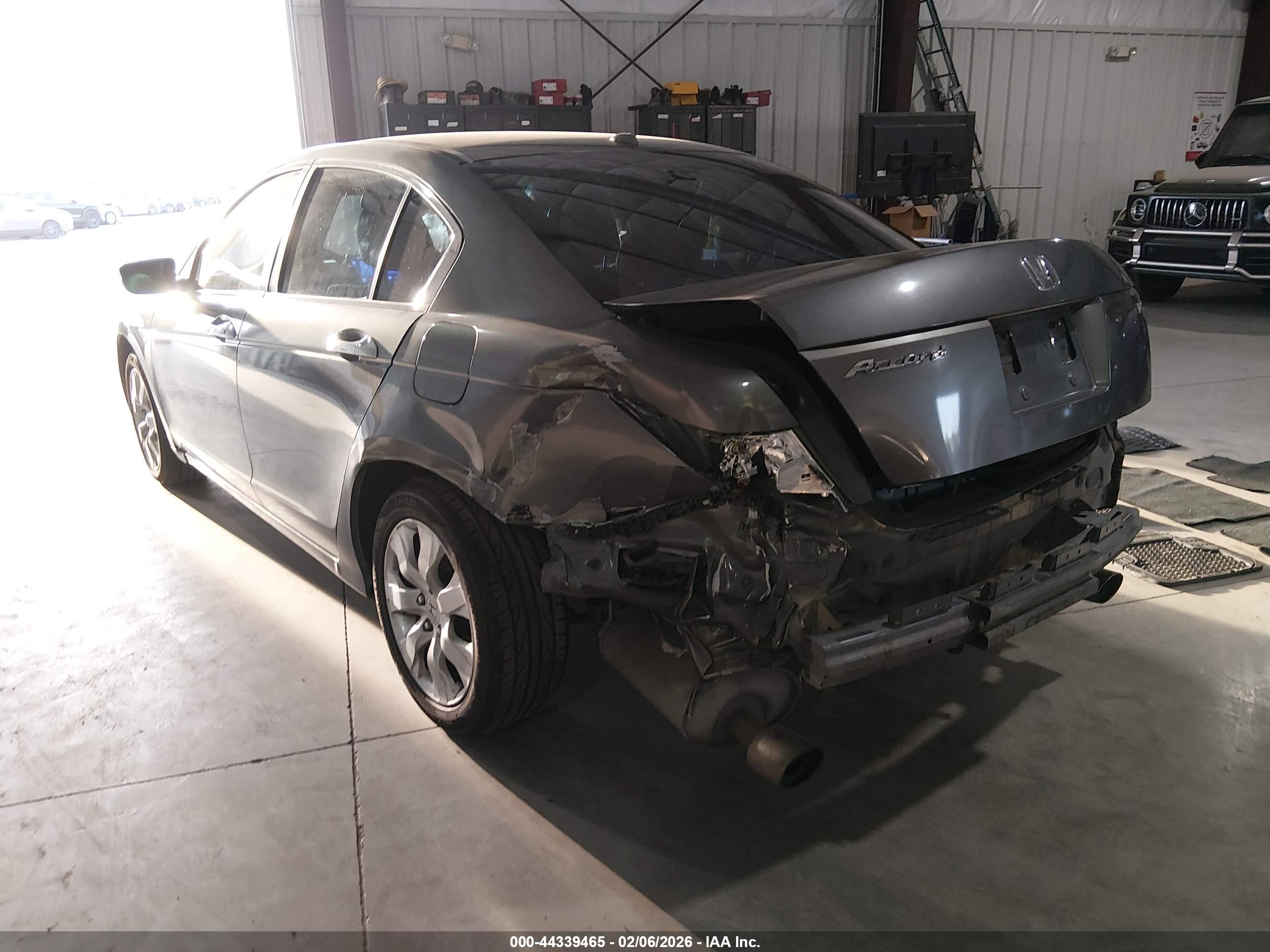 HONDA ACCORD image 6