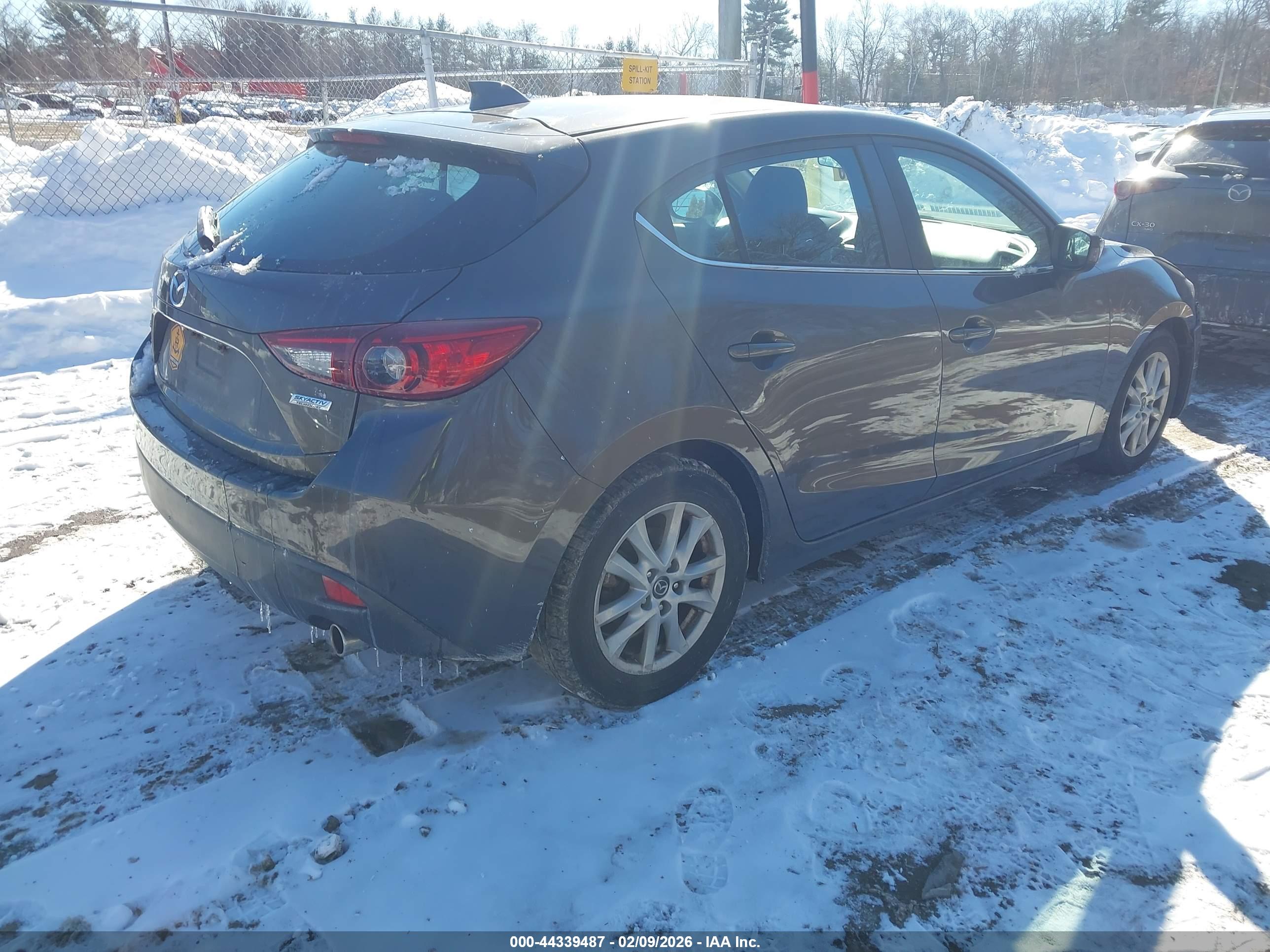 MAZDA MAZDA3 image 4