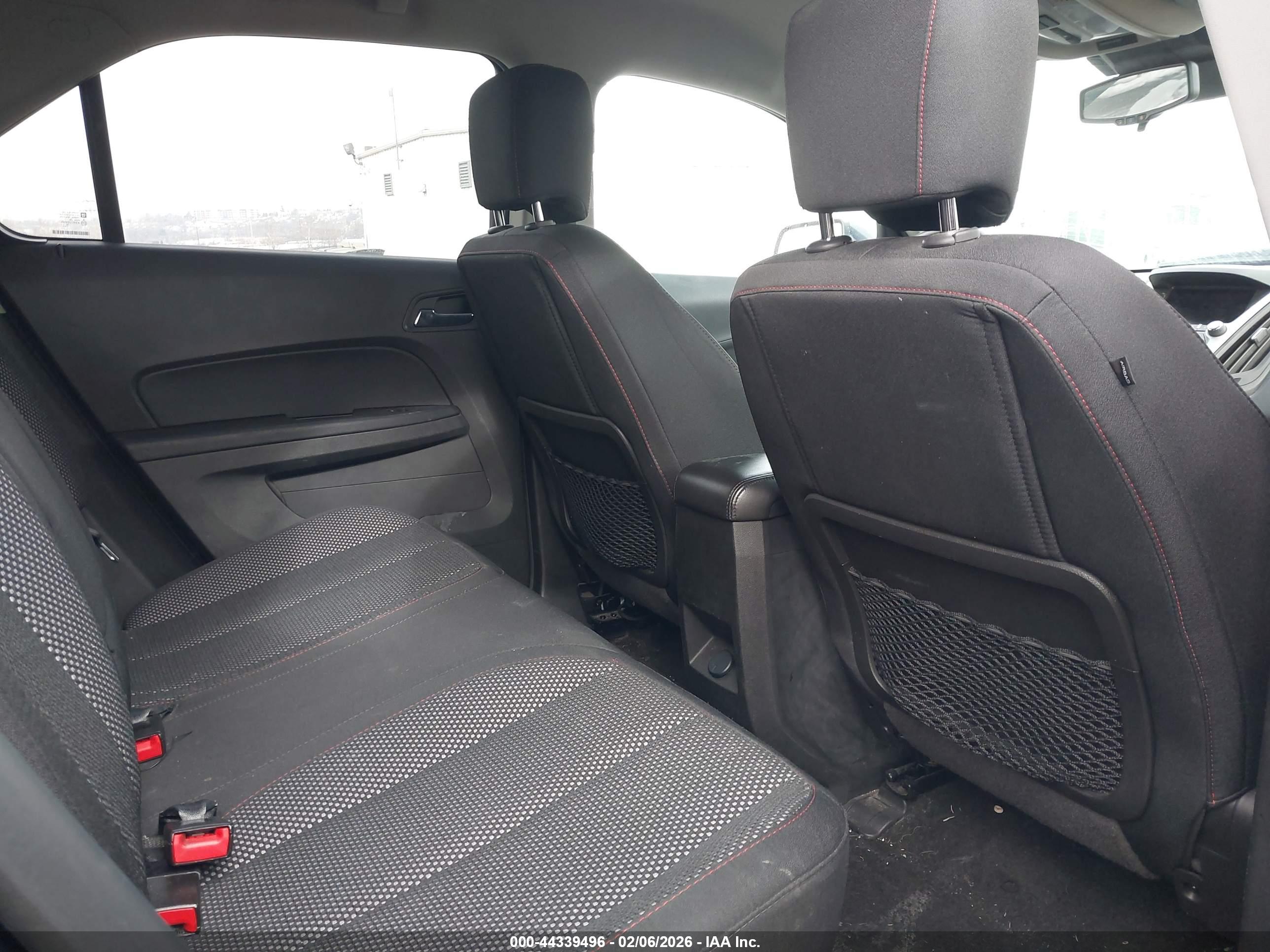CHEVROLET EQUINOX image 8