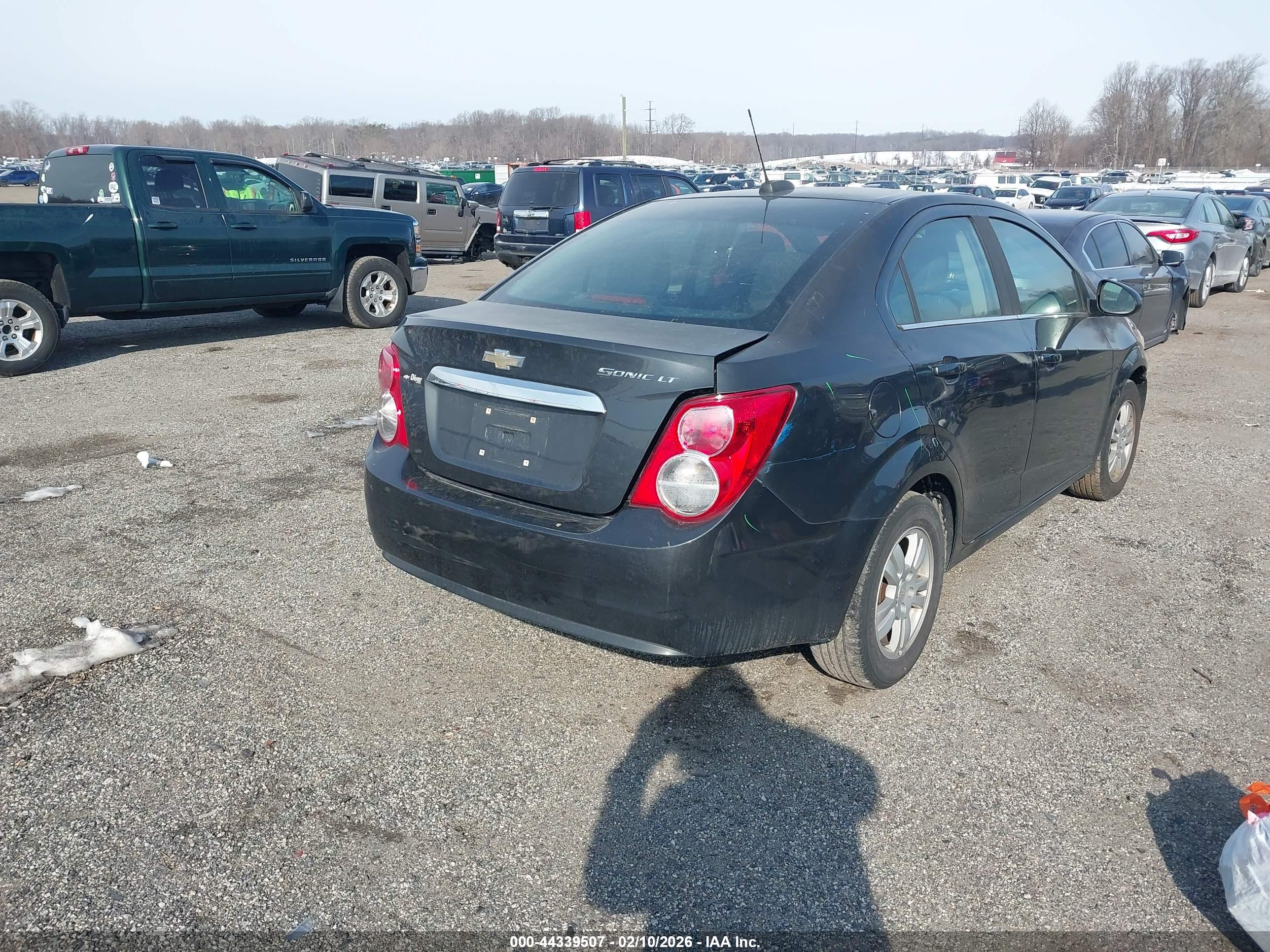 CHEVROLET SONIC image 4