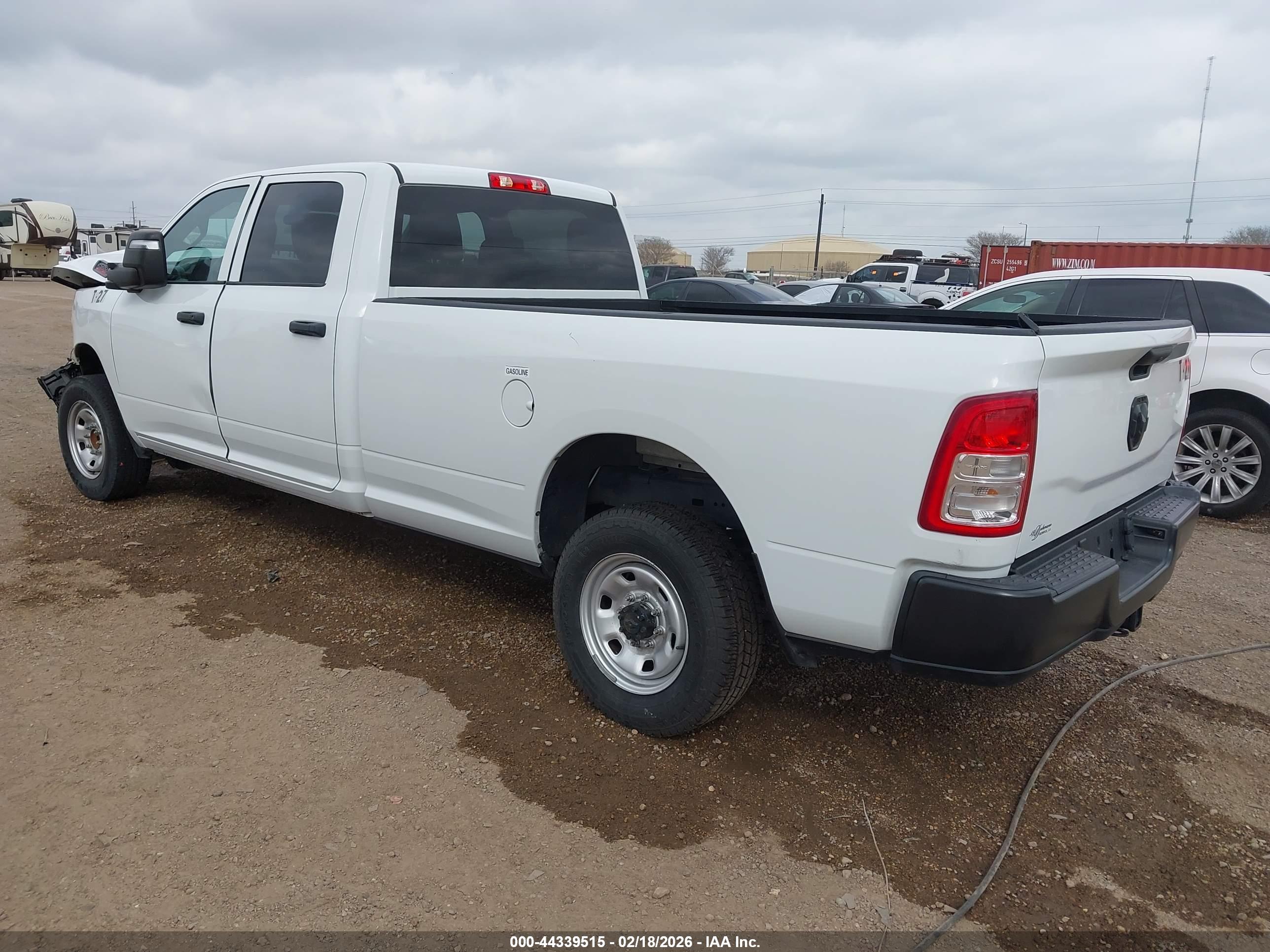 RAM 2500 image 3